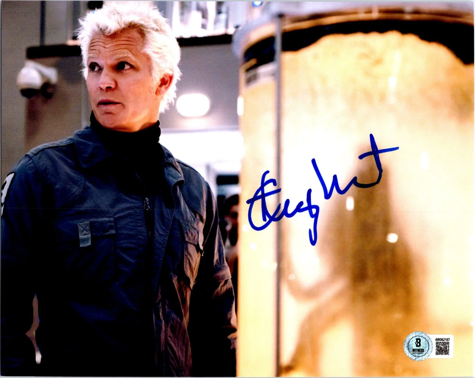 Timothy Olyphant — Timothy Olyphant Signed Autographed Alien: Earth 8x10 Photo with Beckett COA