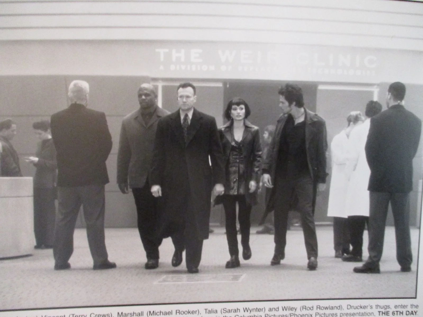 Sarah Wynter/Terry Crews/Rod Rowland/Michael Rooker(THE 6TH DAY)2000 10x8 Photo, изображение 2