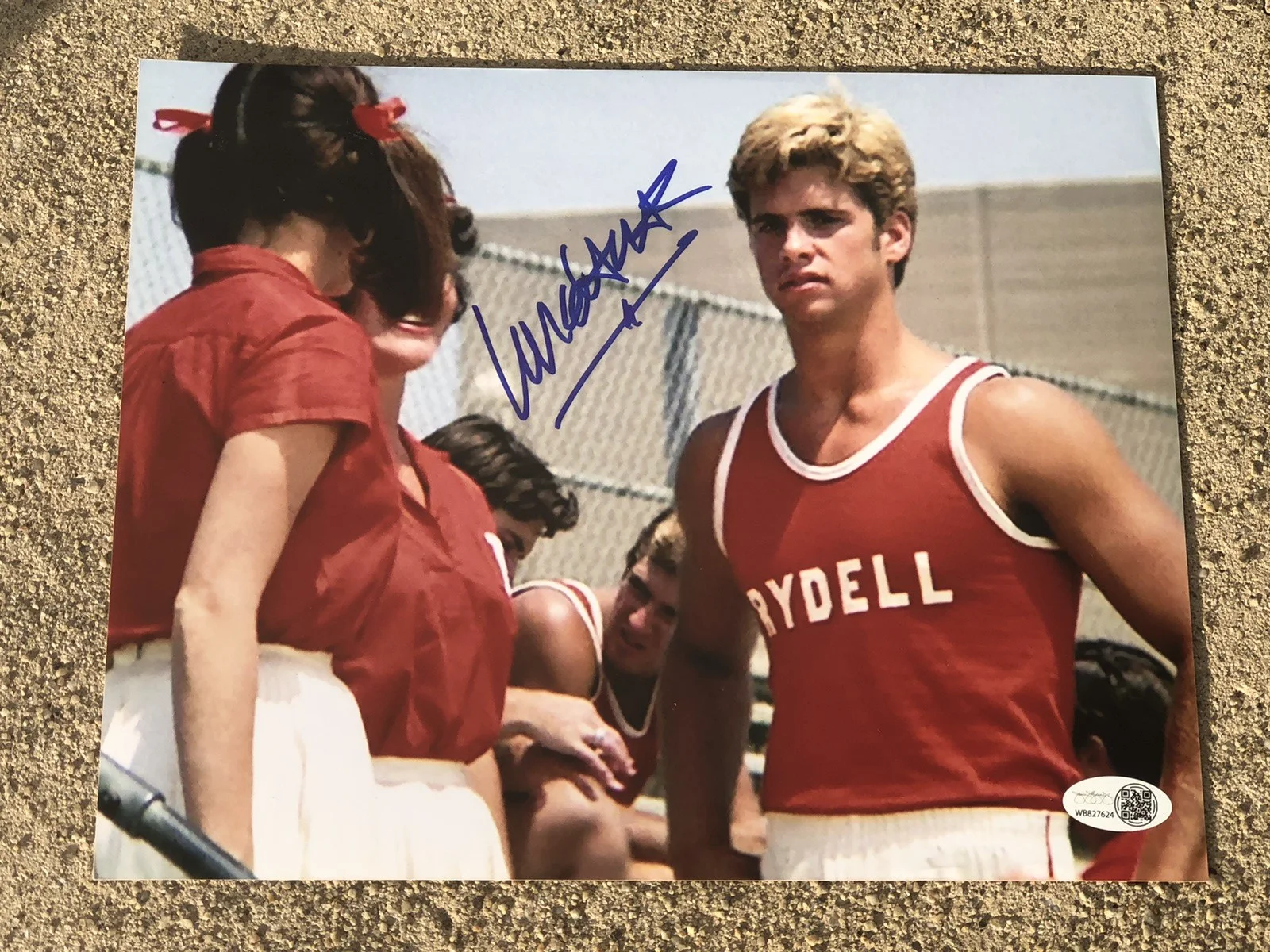 Lorenzo Lamas — LORENZO LAMAS ACTOR SIGNED 8X10 MOVIE GREASE TOM CHISUM SANDY'S LOVE RYDELL JSA