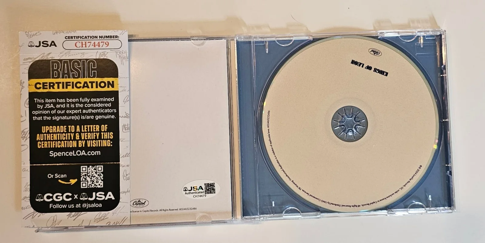 Kings of Leon Band signed Autographed Can We Please Have Fun CD booklet JSA COA, изображение 2