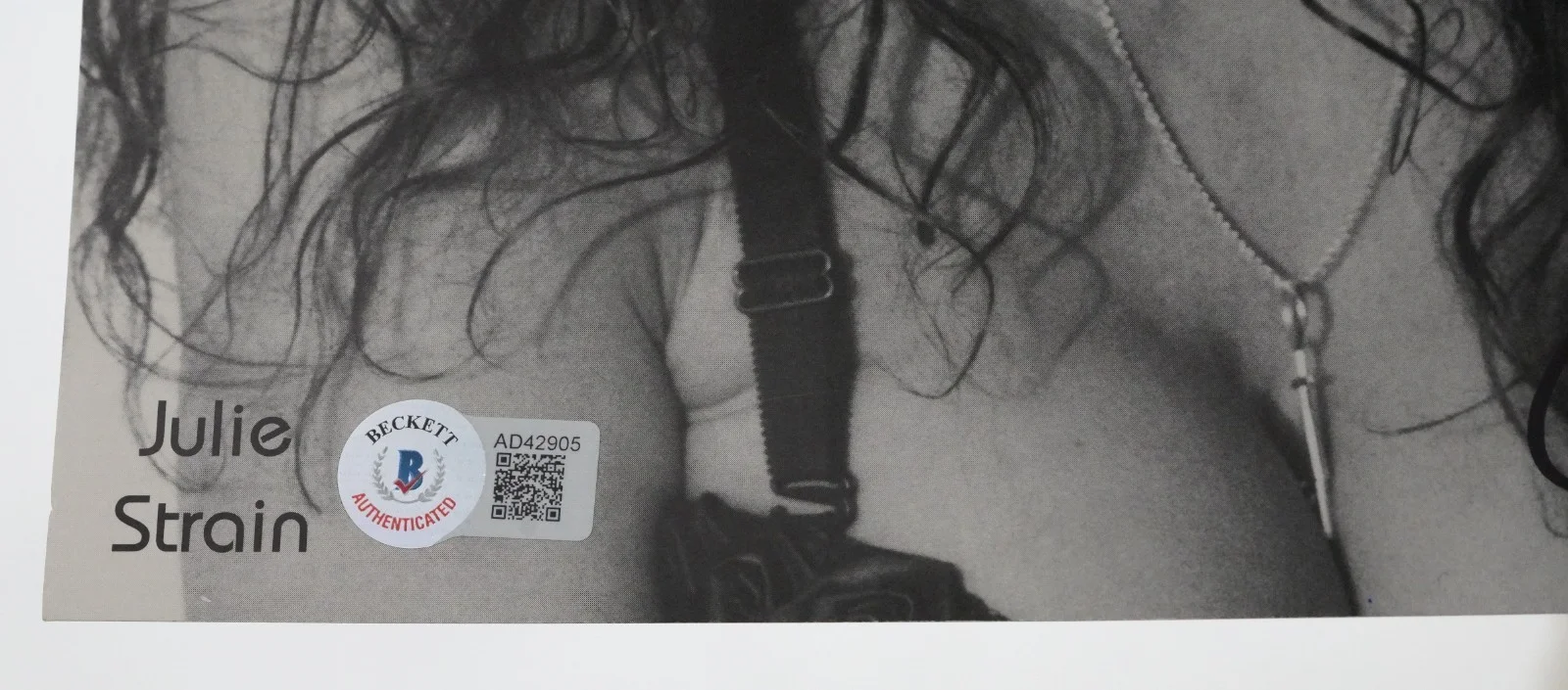 Julie Strain — Julie Strain Signed 8x10 Photo BAS COA Sex Symbol Scream Queen B&W Picture Auto, изображение 5