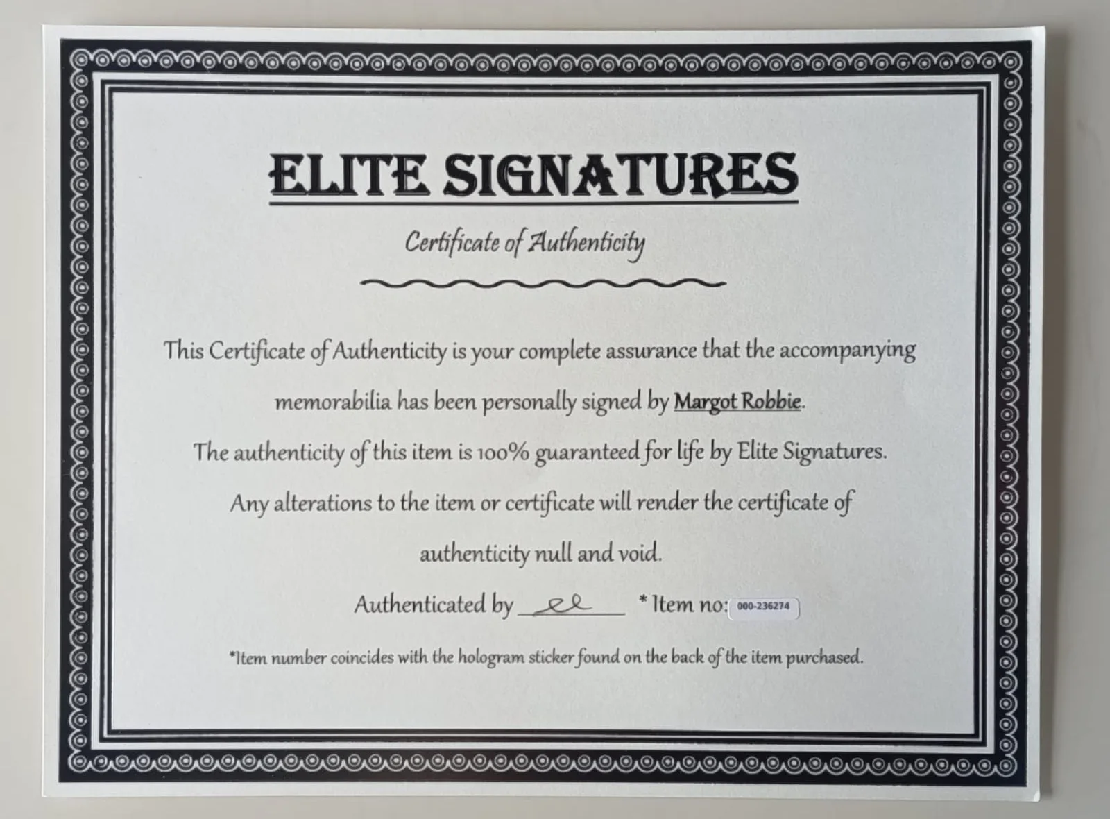 Margot Robbie — Margot Robbie (The Suicide Squad) Hand Signed Photo + COA, изображение 2