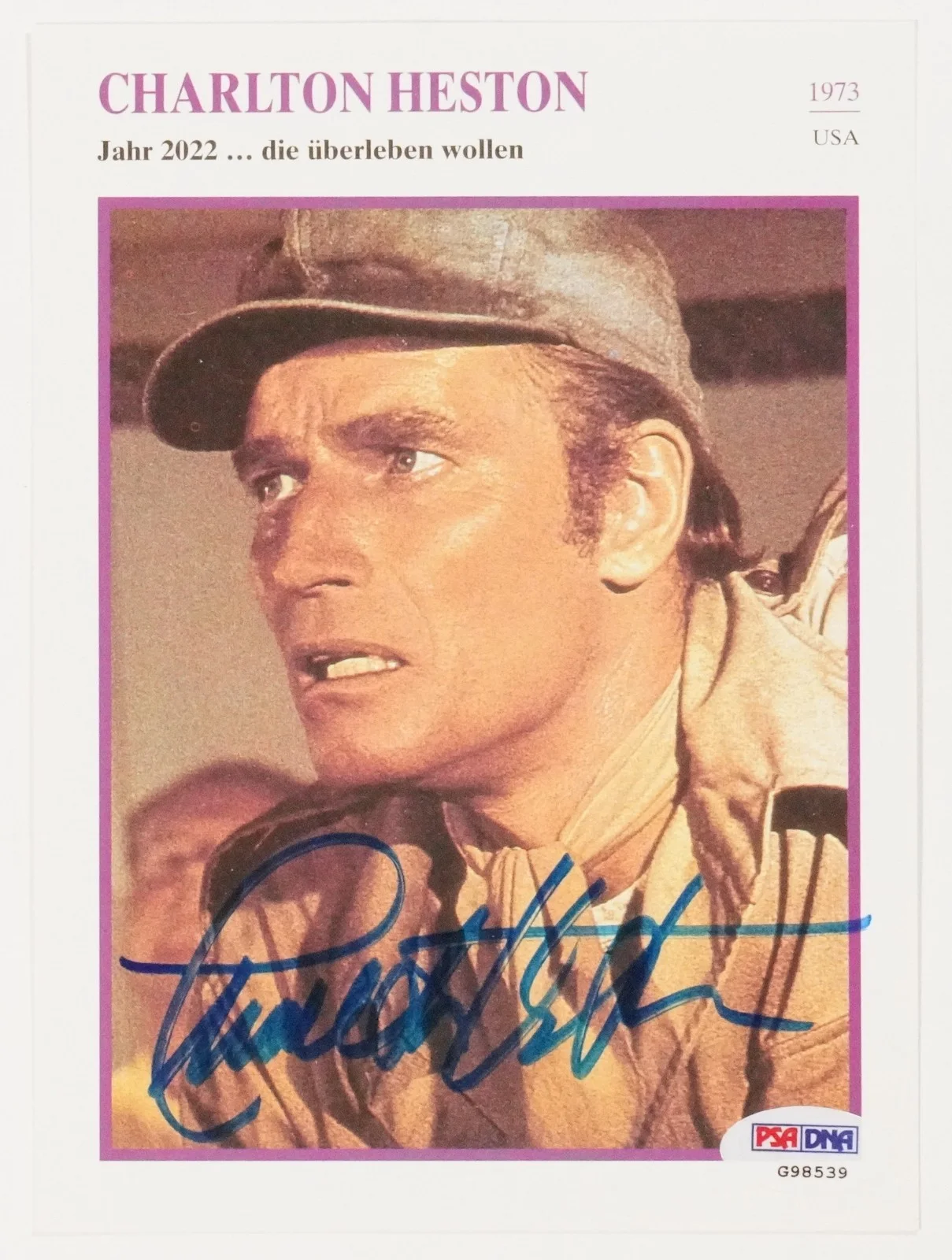 Charlton Heston — Charlton Heston Signed Soylent Green German 5.25x7 Photo Card PSA/DNA COA Auto'd, изображение 3