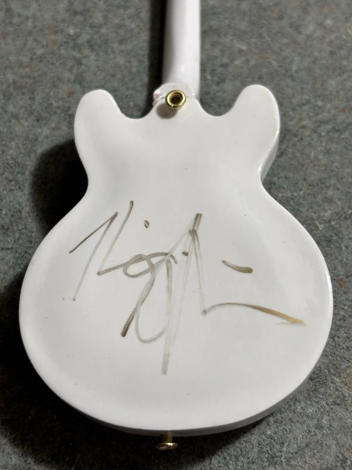 EZRA RAY HART SIGNED GUITAR ORNAMENT Kevin Griffin Emerson Hart Tonic BTE US23, изображение 3