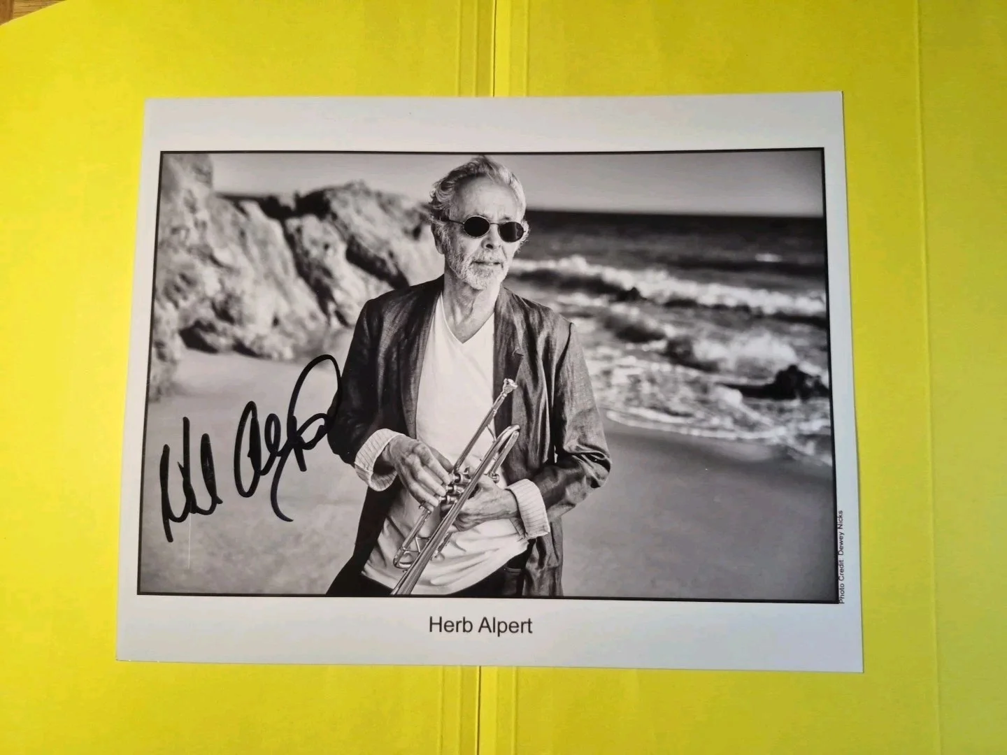 Herb Alpert Signed ,Autographed, photo. 8x10 , No Inscription., изображение 2