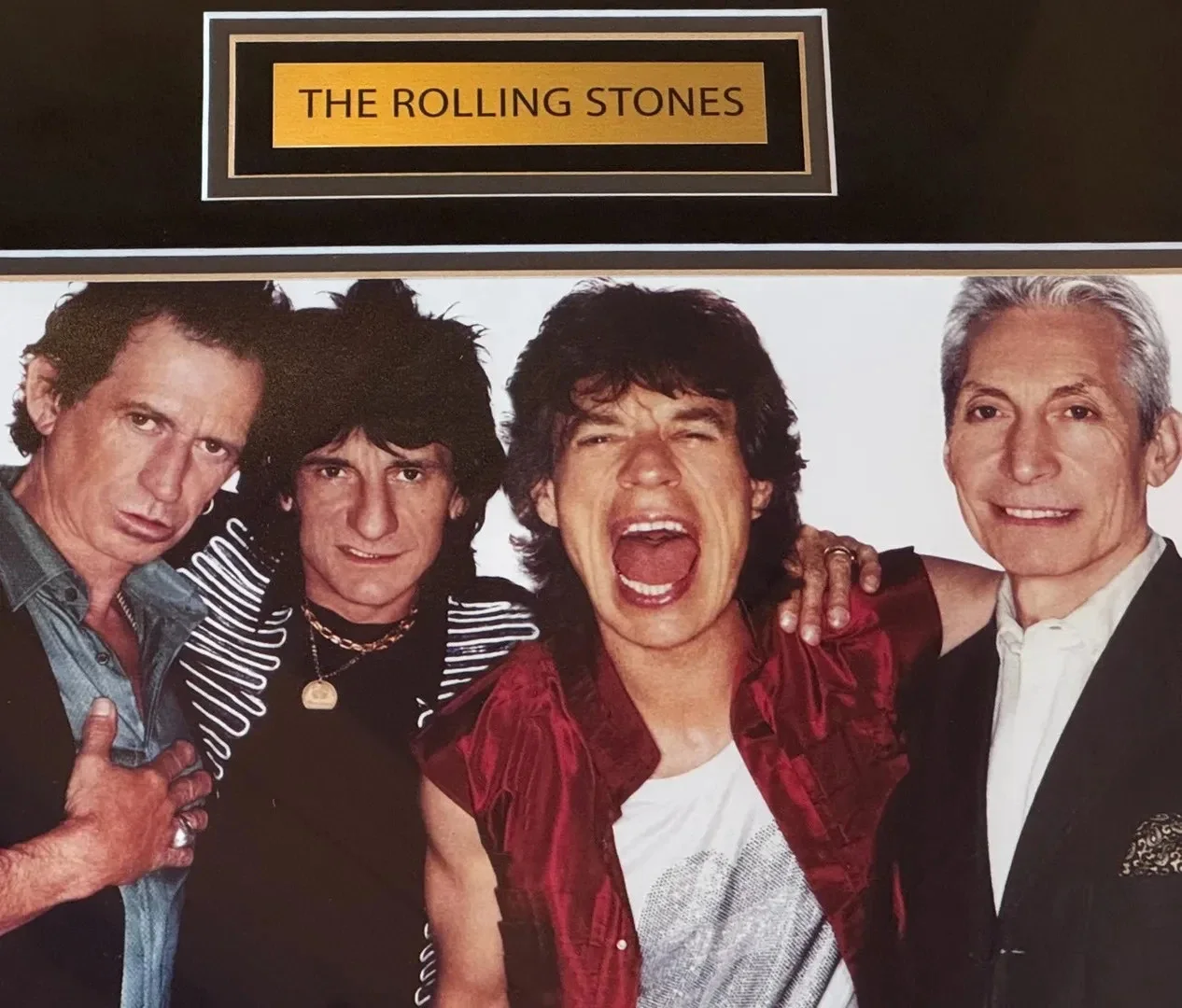 The Rolling Stones Tribute, 22"x26" Glass. Photo, patch and engraved signatures, изображение 4
