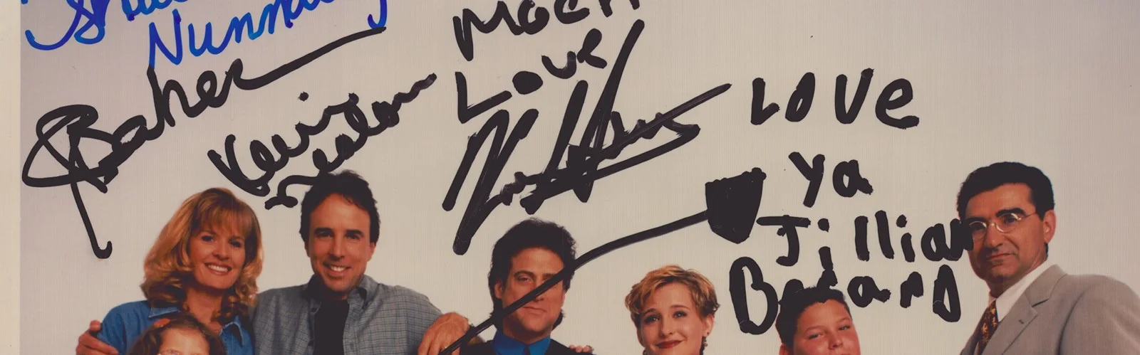 Eugene Levy, Allison Mack, Kyle Sabihy, Jonathan Osser — HILLER & DILLER TV CAST - PHOTOGRAPH SIGNED WITH CO-SIGNERS, изображение 2