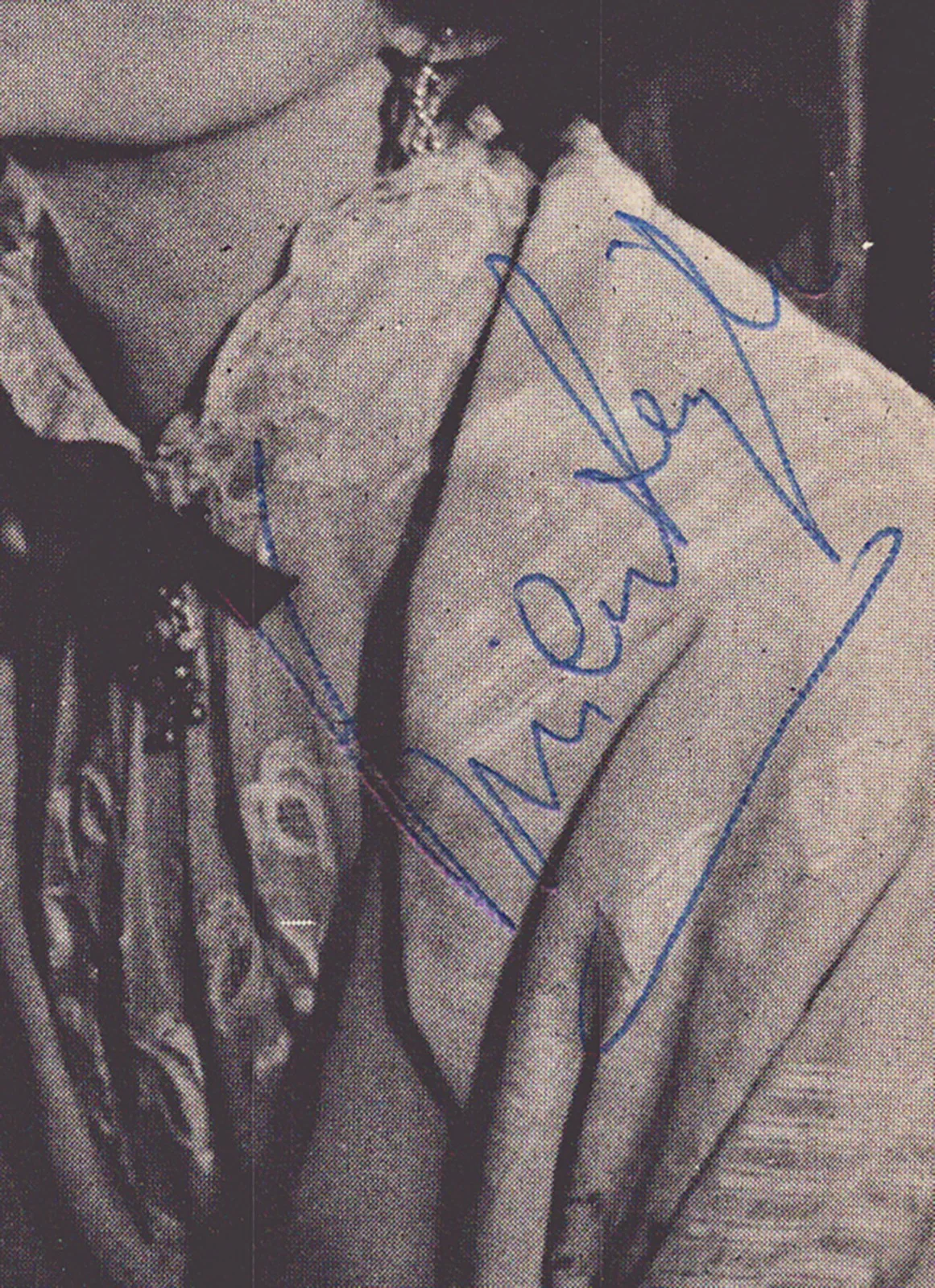 Vivien Leigh — VIVIEN LEIGH - SHOW BILL SIGNED CIRCA 1966, image 2