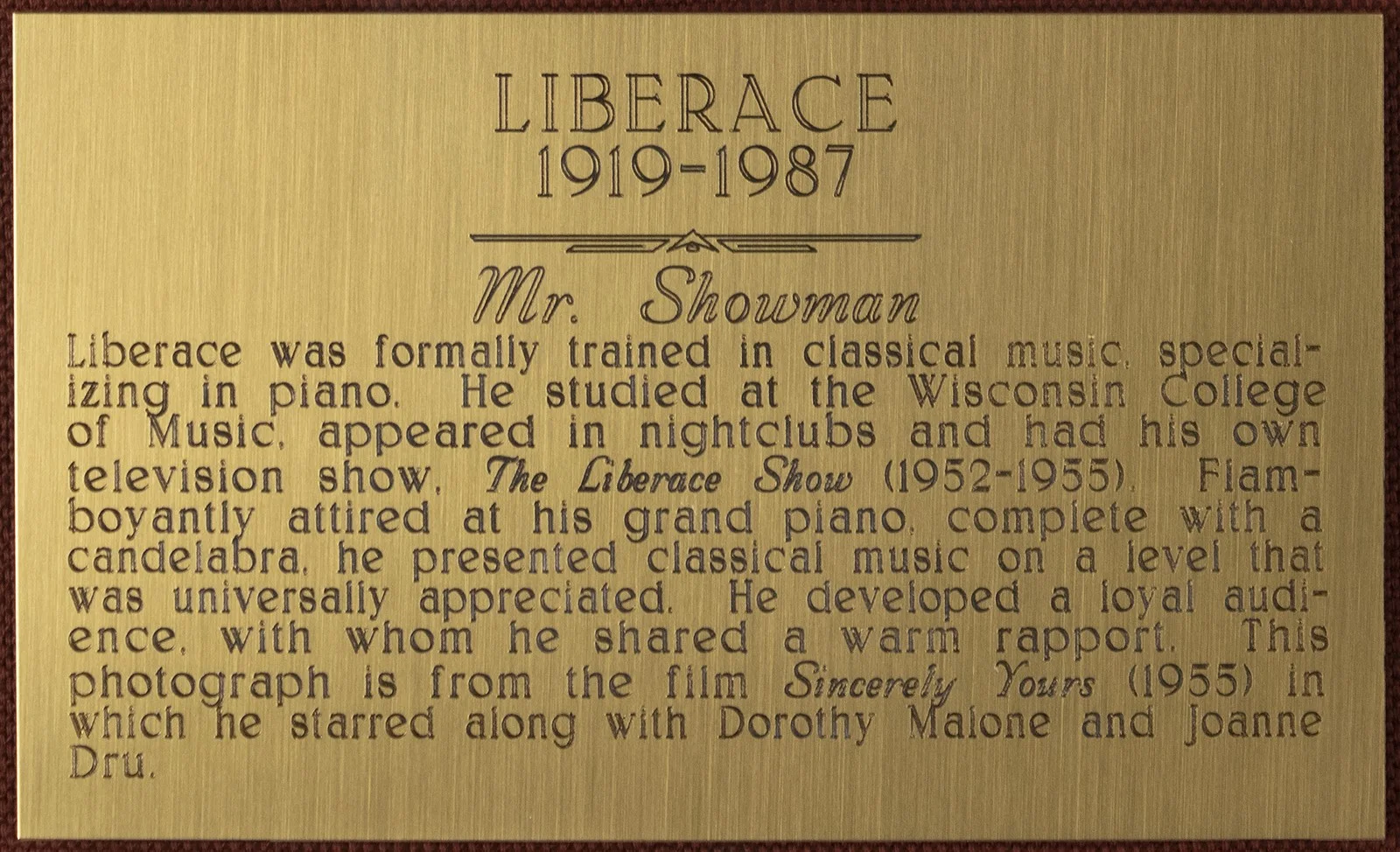 Liberace — LIBERACE - AUTOGRAPHED SIGNED PHOTOGRAPH 1986, image 4