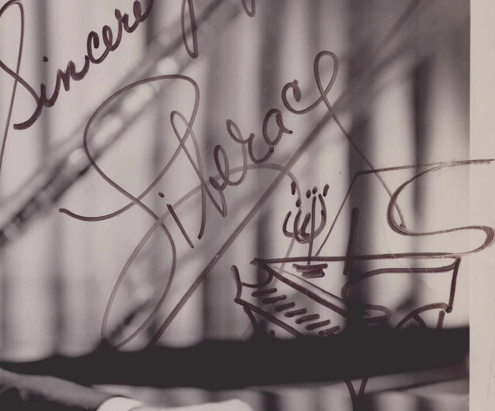 Liberace — LIBERACE - AUTOGRAPHED INSCRIBED PHOTOGRAPH, image 2