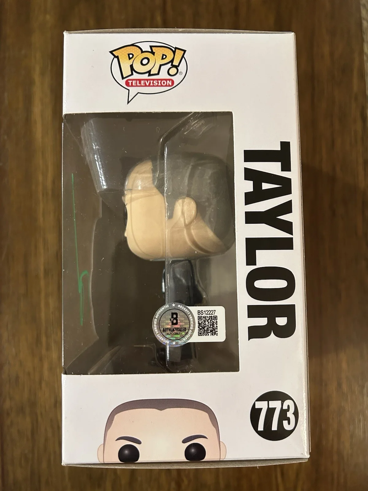 Asia Kate Dillon 'Billions' Signed Funko Pop 'Taylor Mason' Beckett, изображение 2
