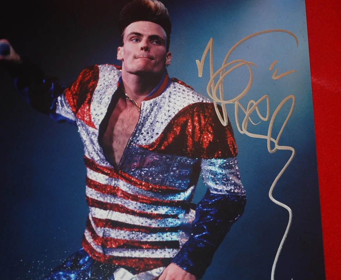 VANILLA ICE Rap Legend signed 8x10 photo ICE ICE BABY TMNT Beckett COA BF27135, изображение 2