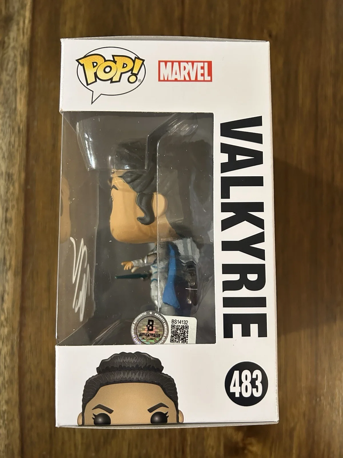 Tessa Thompson — Tessa Thompson ‘Avengers: Endgame’ Signed ‘Valkyrie’ Funko Pop Beckett, изображение 2