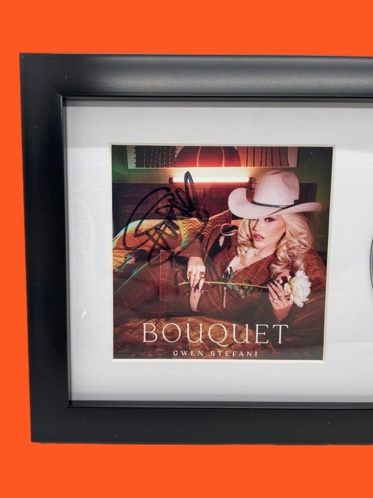 Gwen Stefani Signed Bouquet Framed CD Autograph, image 3