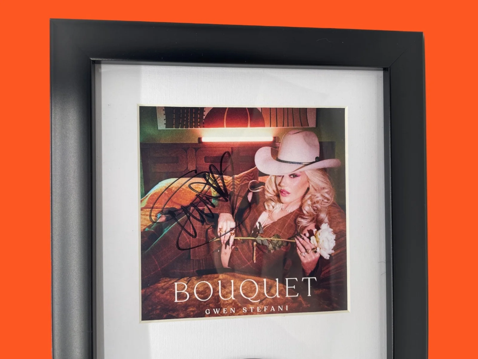 Gwen Stefani Signed Bouquet Framed CD Autograph, image 2