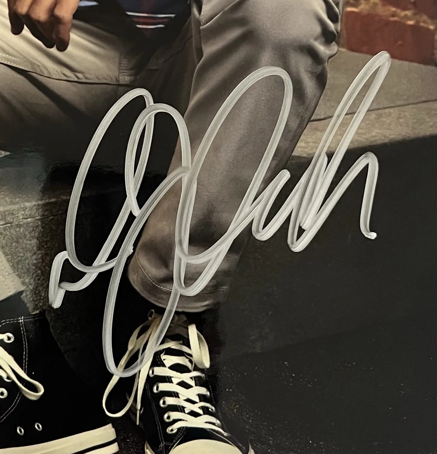 DJ QUALLS — DJ QUALLS IN PERSON SIGNED SUPERNATURAL 8x10 PHOTO. GARTH FITZGERALD IV. SWAU, изображение 2