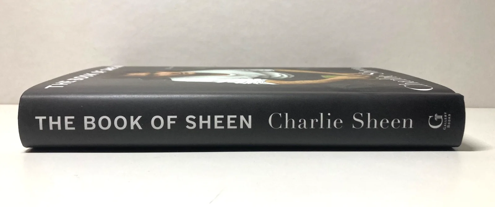Charlie Sheen — CHARLIE SHEEN Signed Autographed THE BOOK OF SHEEN Hardcover 2005, изображение 4