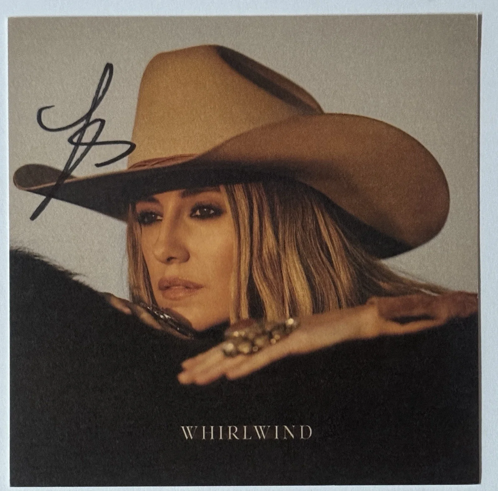 Lainey Wilson SIGNED Photo Card & Whirlwind Deluxe CD BAS Beckett COA Autograph, изображение 2