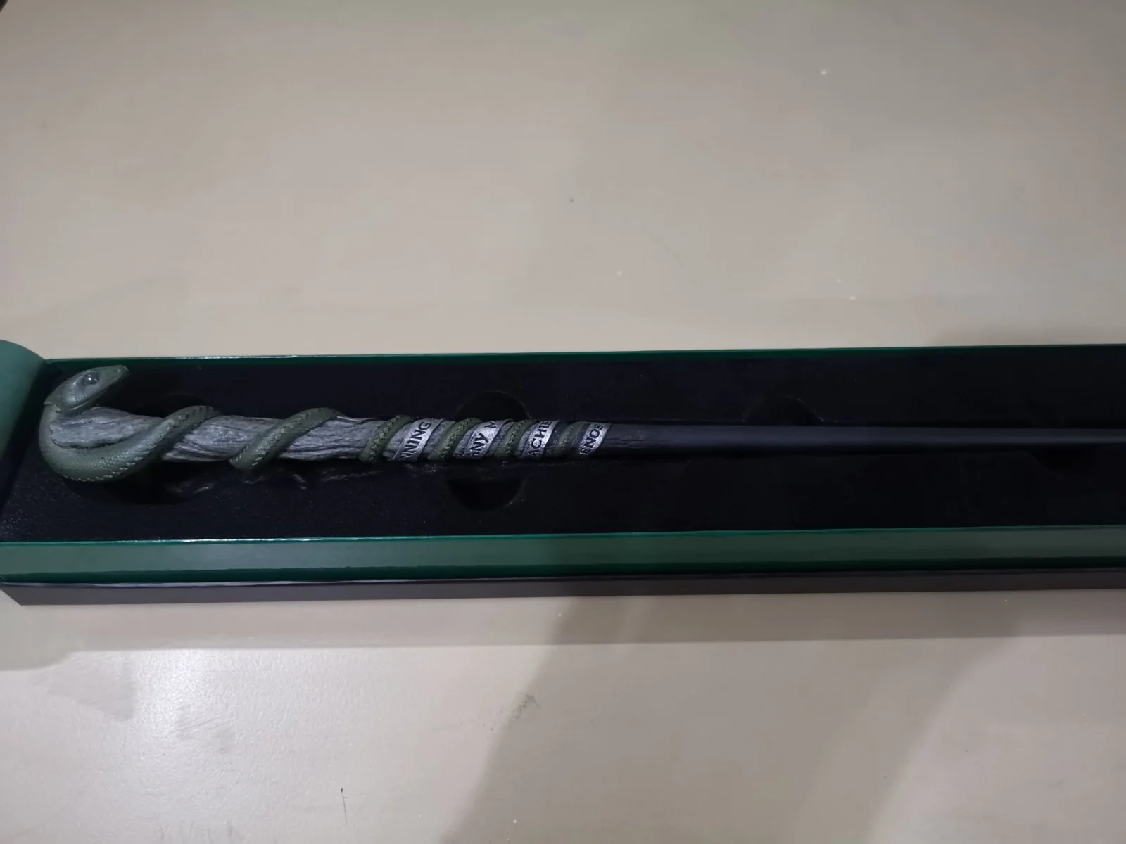 🐍🪄🧙🏻🤓 NEW/RARE Exclusive Harry Potter Slytherin Mascot And Traits Wand, изображение 2