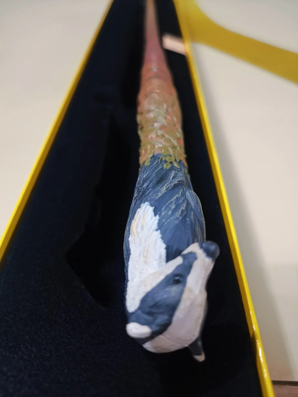 🦡🪄🧙🏻🤓 NEW/RARE Exclusive Harry Potter Hufflepuff Mascot And Traits Wand, image 3