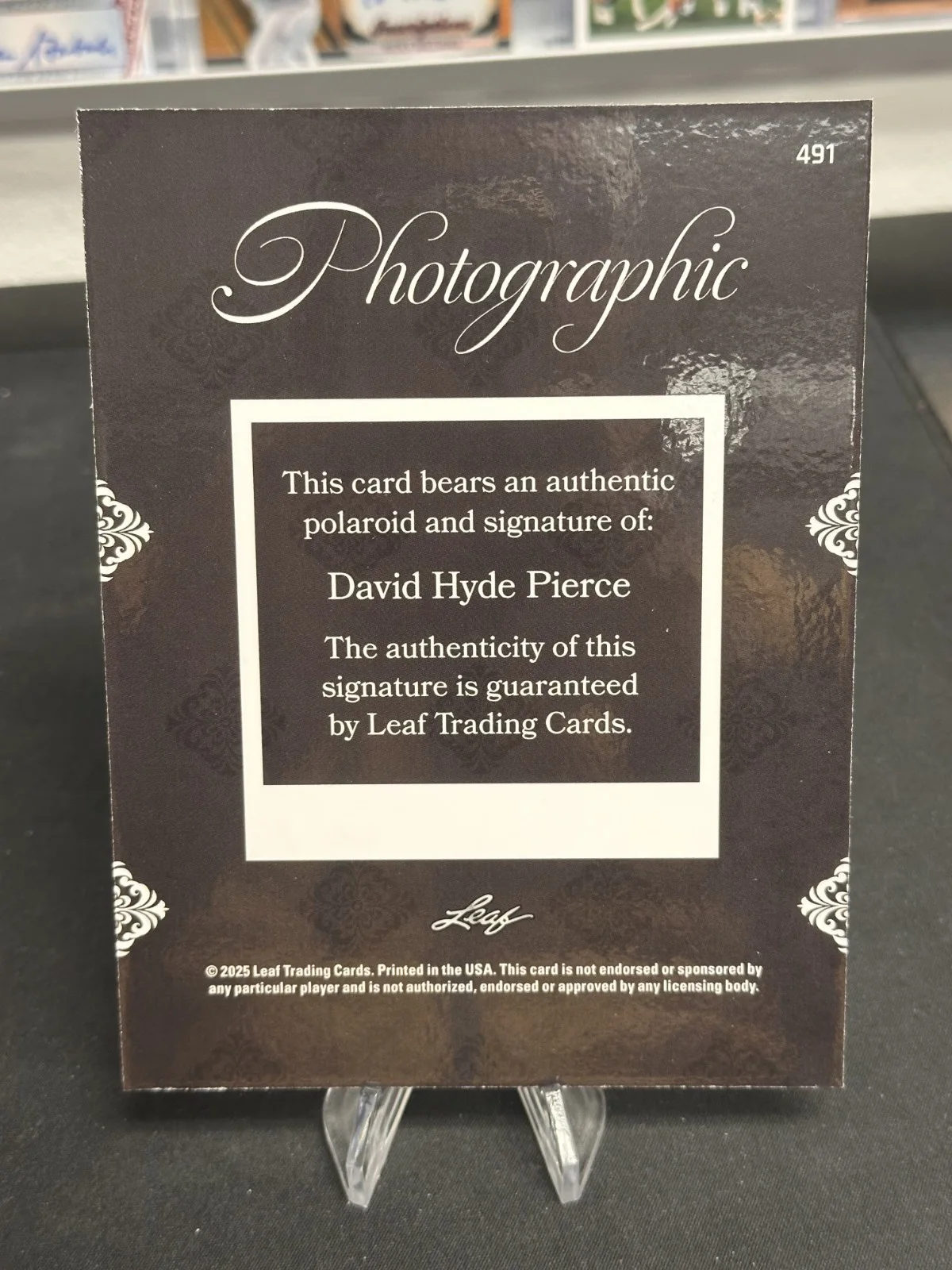 DAVID HYDE PIERCE 2025 LEAF PHOTOGRAPHIC AUTOGRAPH SIGNED POLAROID 1/1 RARE, изображение 2