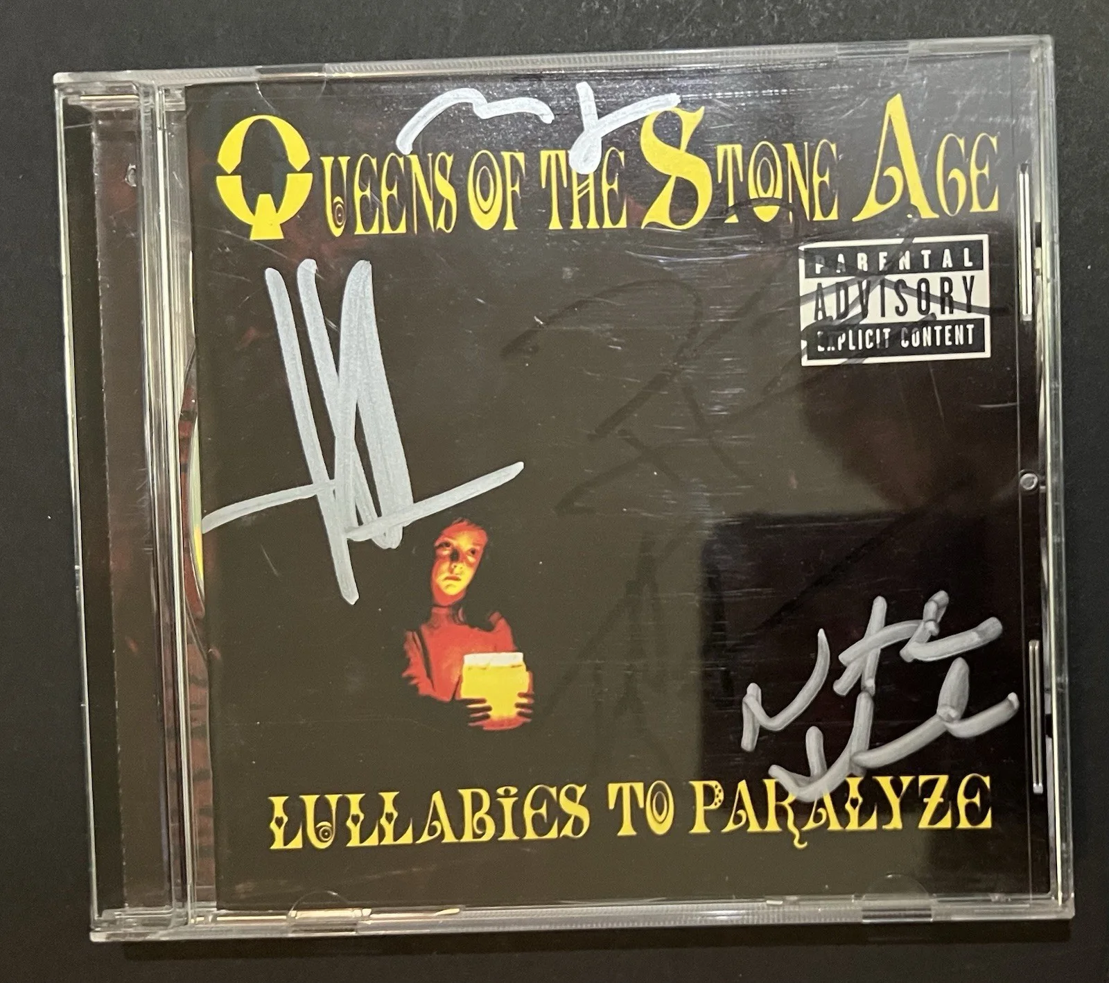 AUTHENTIC Autographed Queens of the Stone Age Lullabies CD insert hand signed, image 3