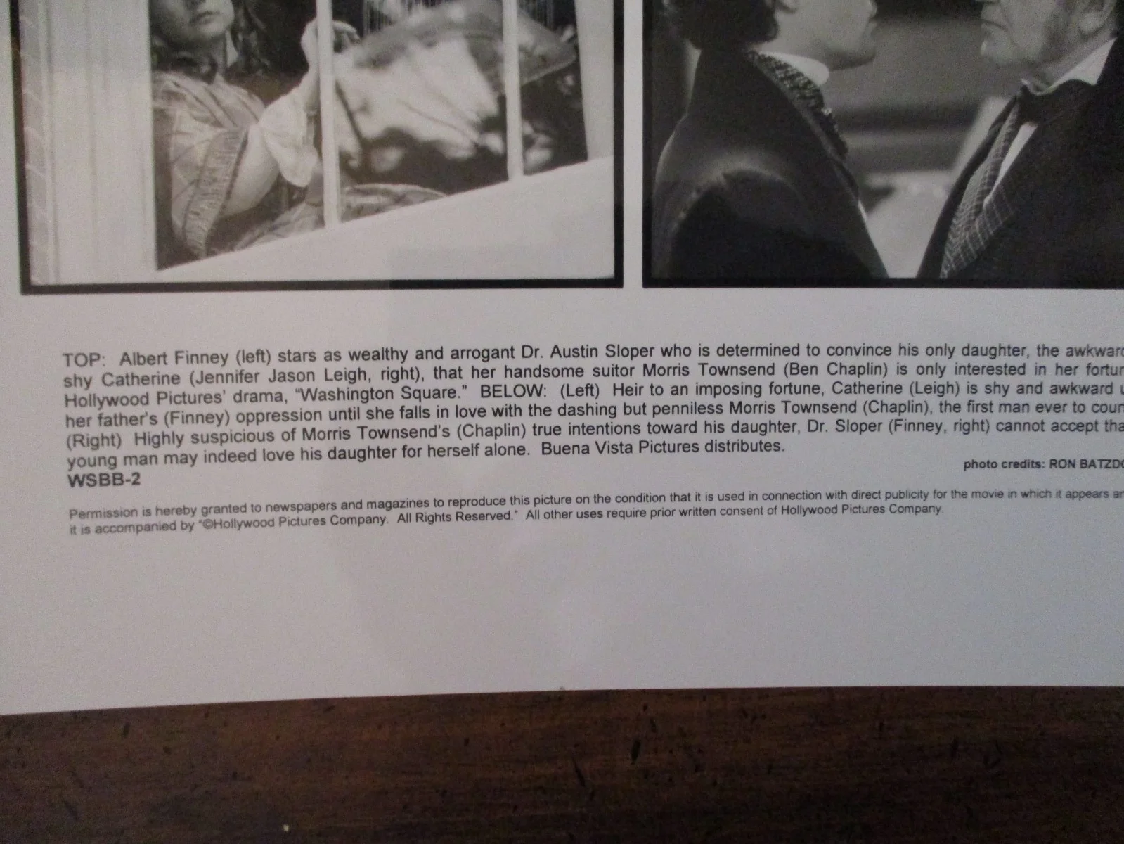 WASHINGTON SQUARE)Albert Finney/Ben Chaplin/Jennifer Jason Leigh 1997 8x10 Photo, изображение 3