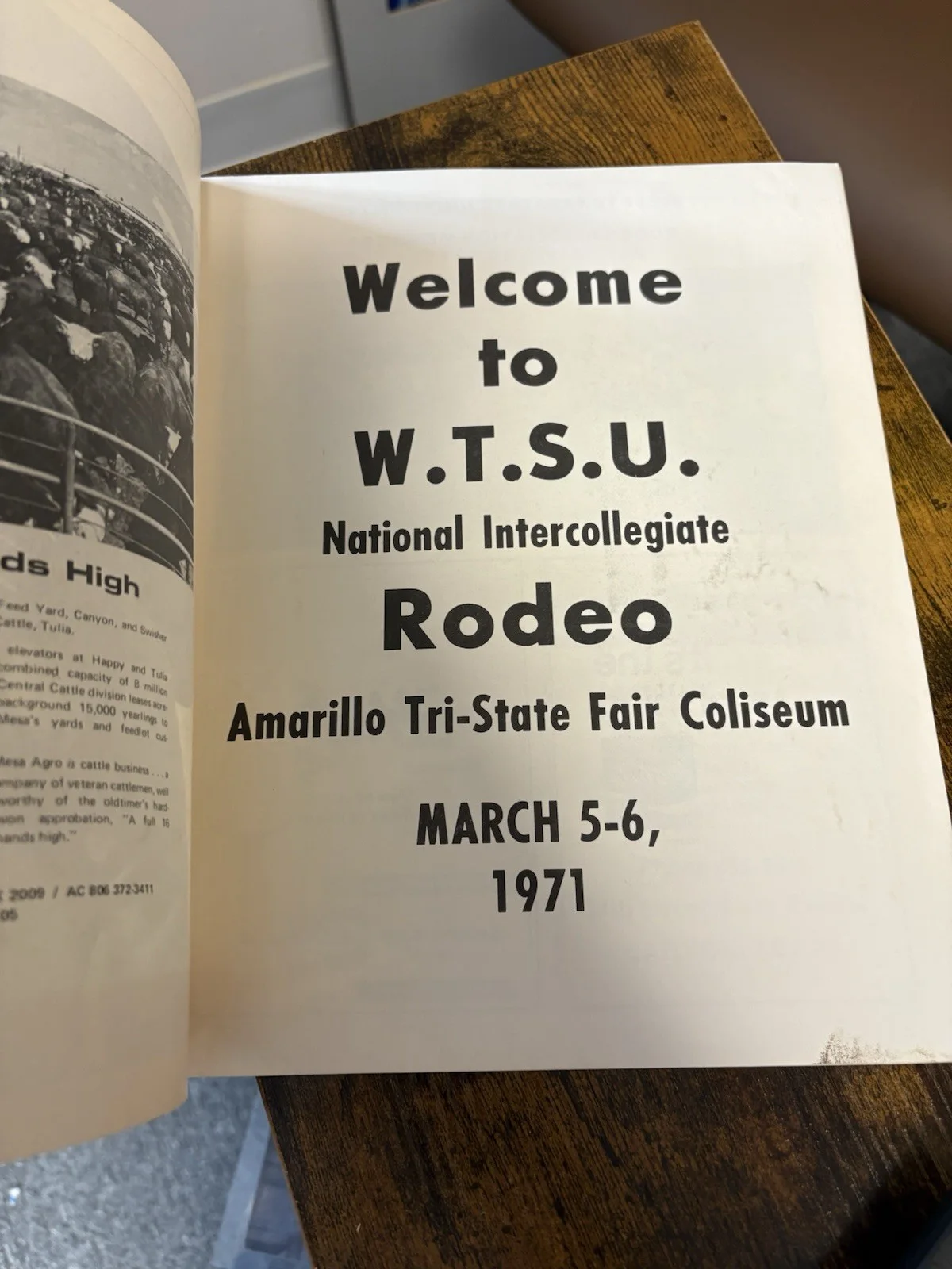 MERLE HAGGARD 1971 TOUR PROGRAM Rodeo Amarillo, Texas Rare, image 2