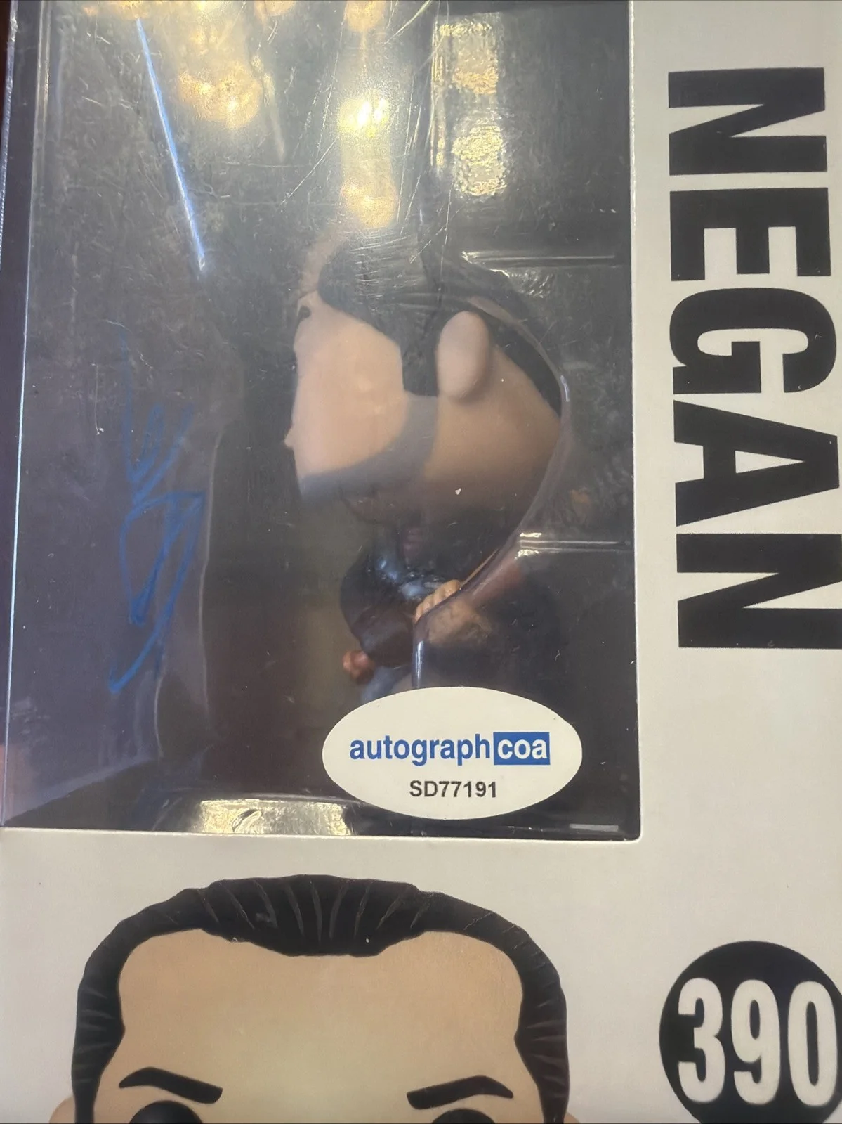 Jeffrey Dean Morgan Signed “ The Walking Dead” #390 Funko, image 2