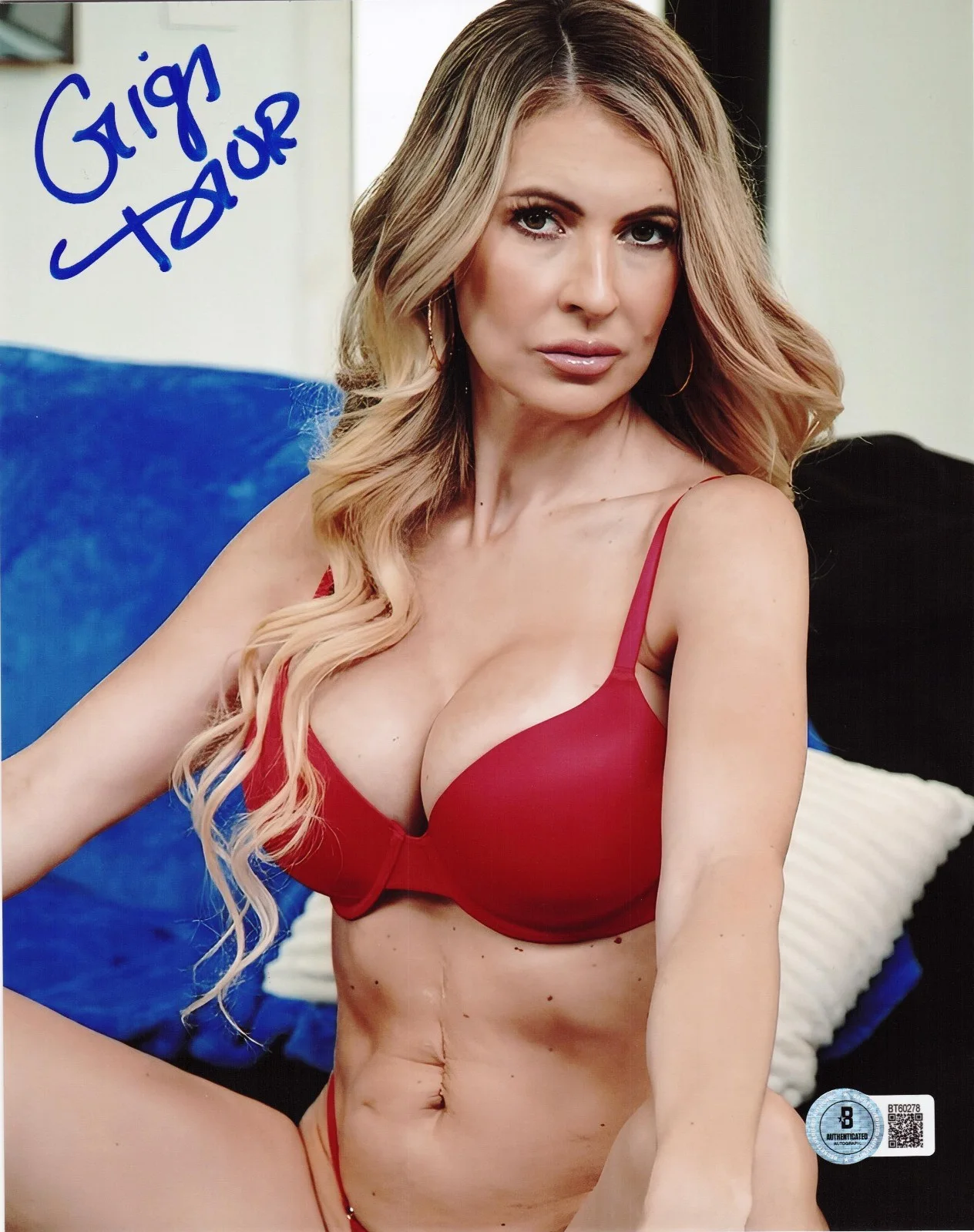 Gigi Dior — Hot Sexy Gigi Dior Signed 8x10 Photo Adult Star Autograph Beckett Hologram