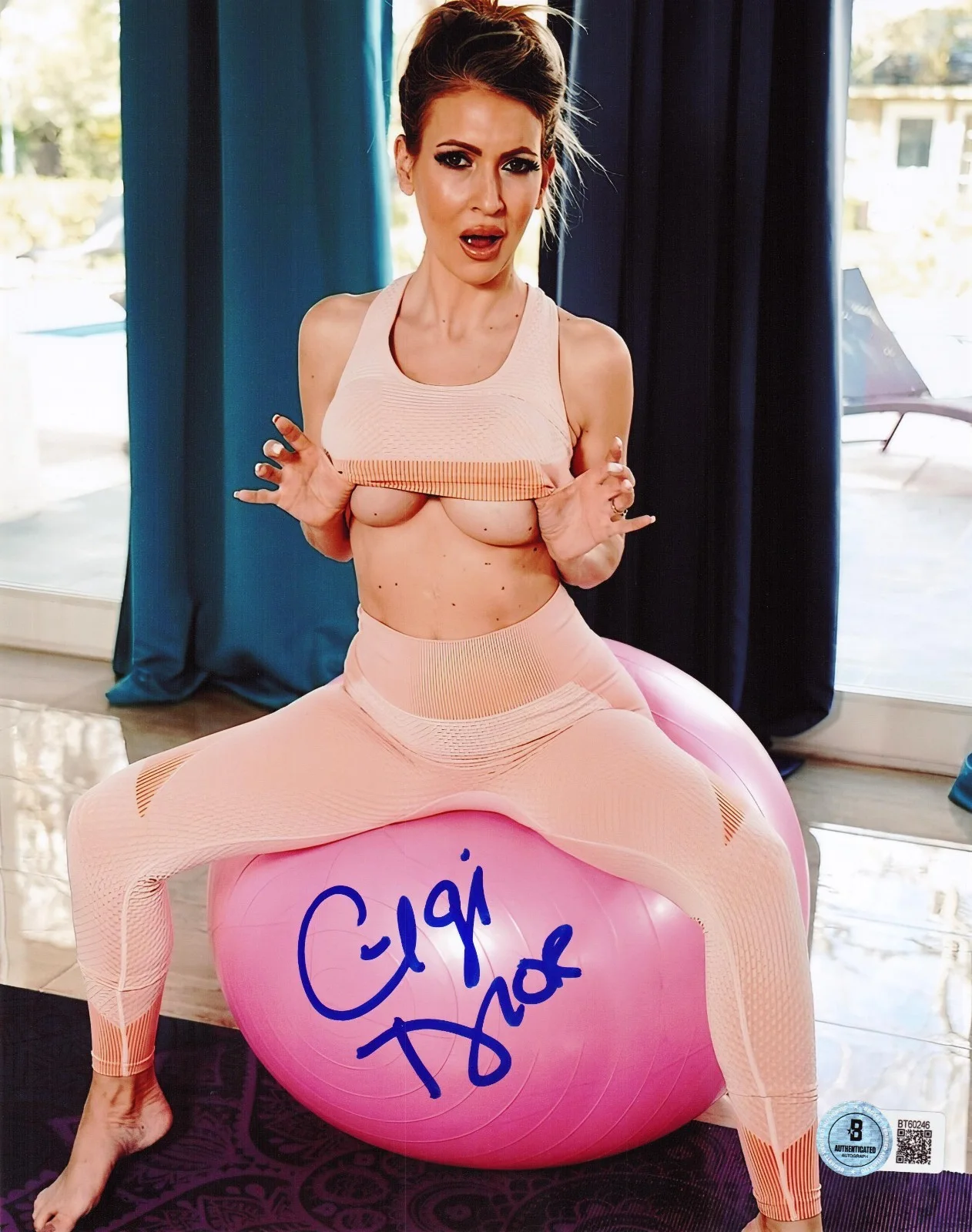 Gigi Dior — Hot Sexy Gigi Dior Signed 8x10 Photo Adult Star Autograph Beckett Hologram