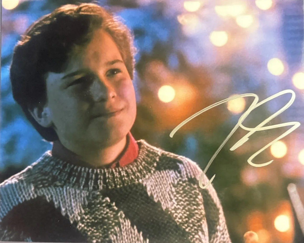 Johnny Galecki — JOHNNY GALECKI SIGNED 8x10 PHOTO CHRISTMAS VACATION AUTHENTIC AUTOGRAPH COA