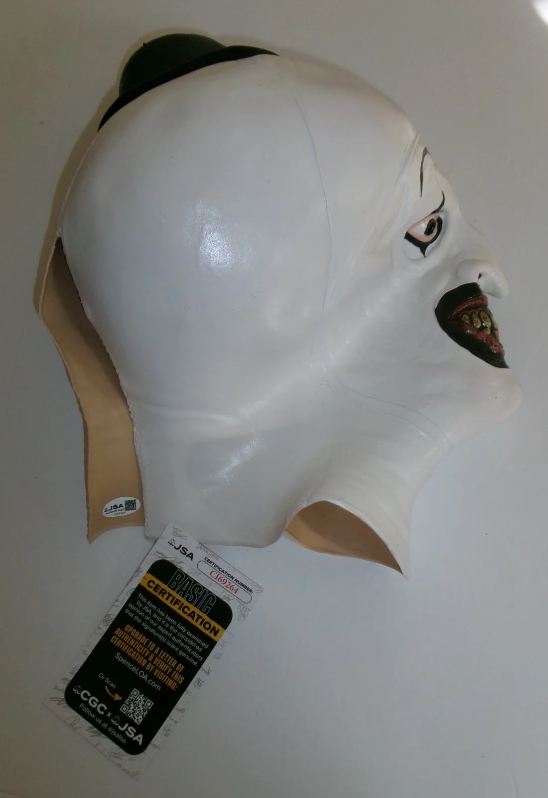 David Howard Thornton — David Howard Thornton Terrifier Art The Clown SIGNED Mask w clown JSA CERT, image 3