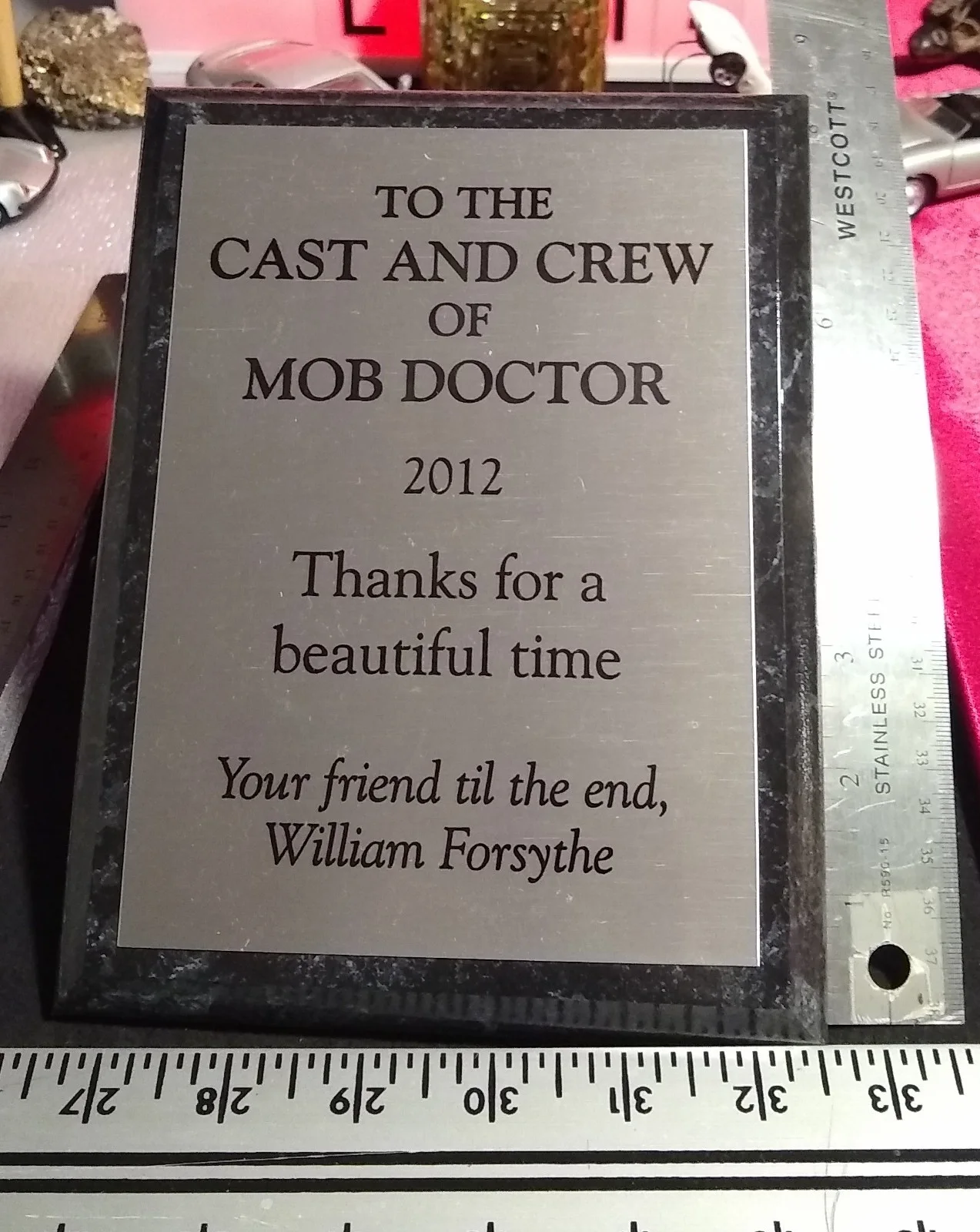 MOB DOCTOR 2012 William Forsythe Signed Crew Wrap Plaque TV Prop Memento Rare, изображение 4