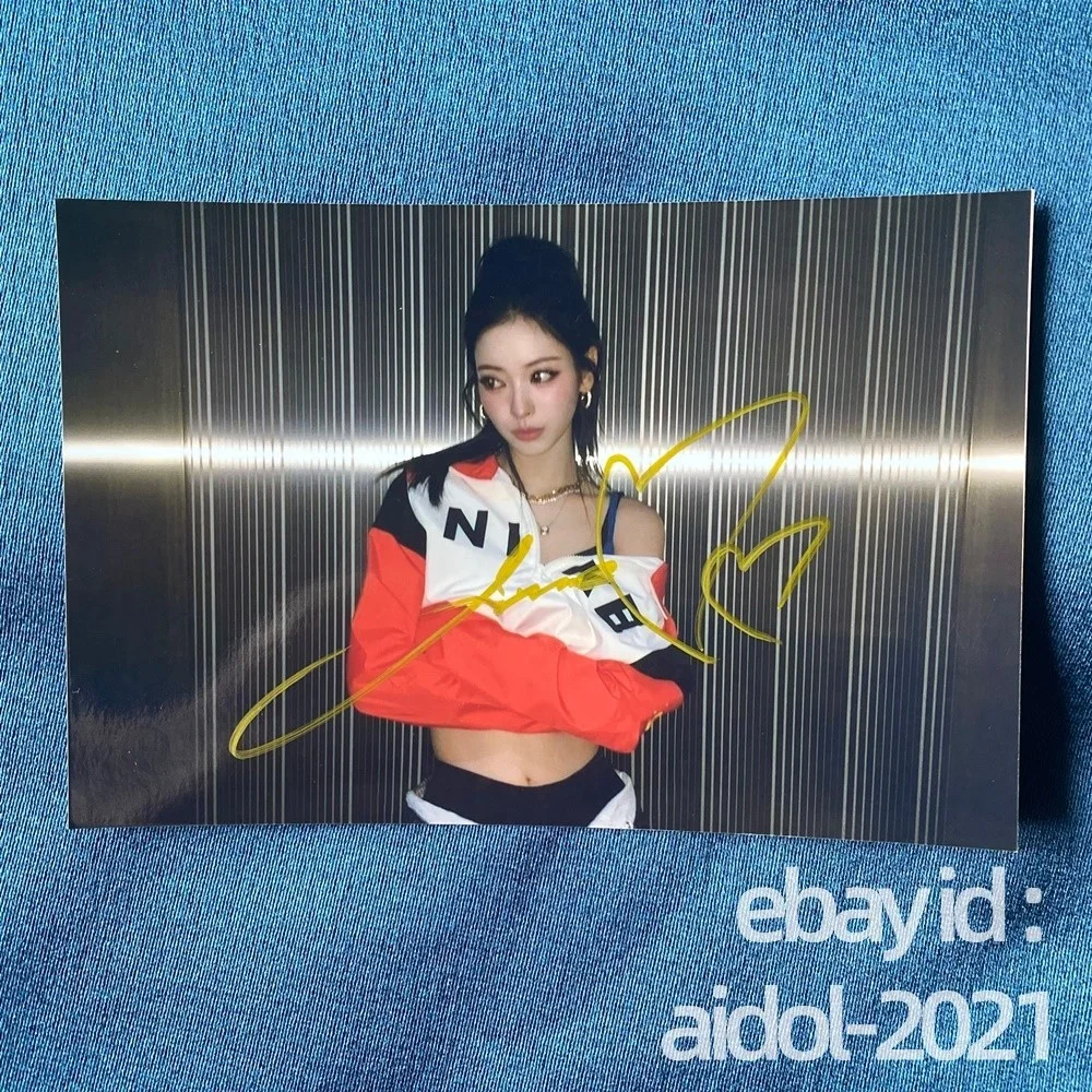 MEOVV ANNA AUTOGRAPHED SIGNED PHOTO K-POP COLLECTION 4*6 2025, изображение 2