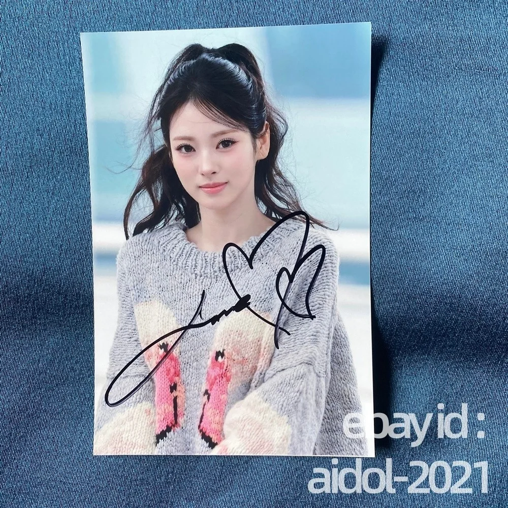MEOVV ANNA AUTOGRAPHED SIGNED PHOTO K-POP COLLECTION 4*6 2025, изображение 3