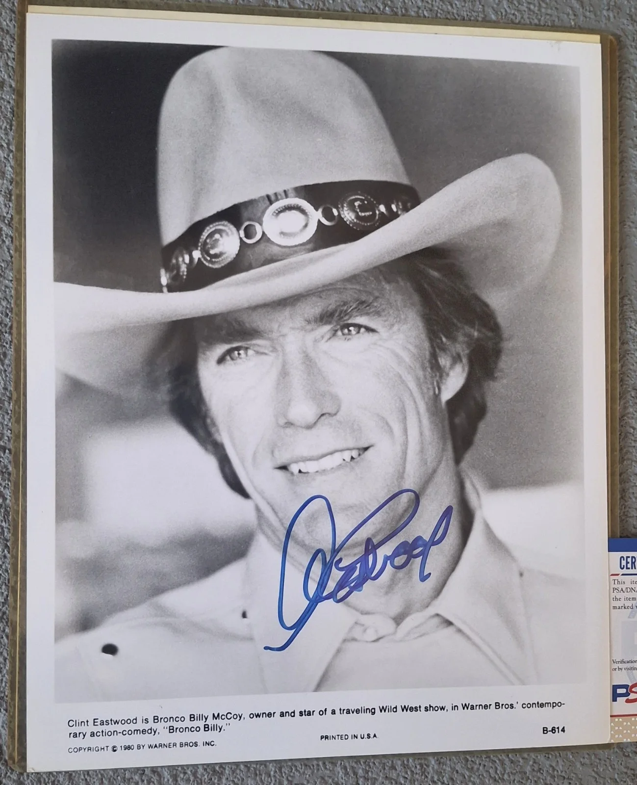Clint Eastwood — Clint EASTWOOD Signed 8x10" Original PHOTO PSA/DNA - Bronco Billy, image 2
