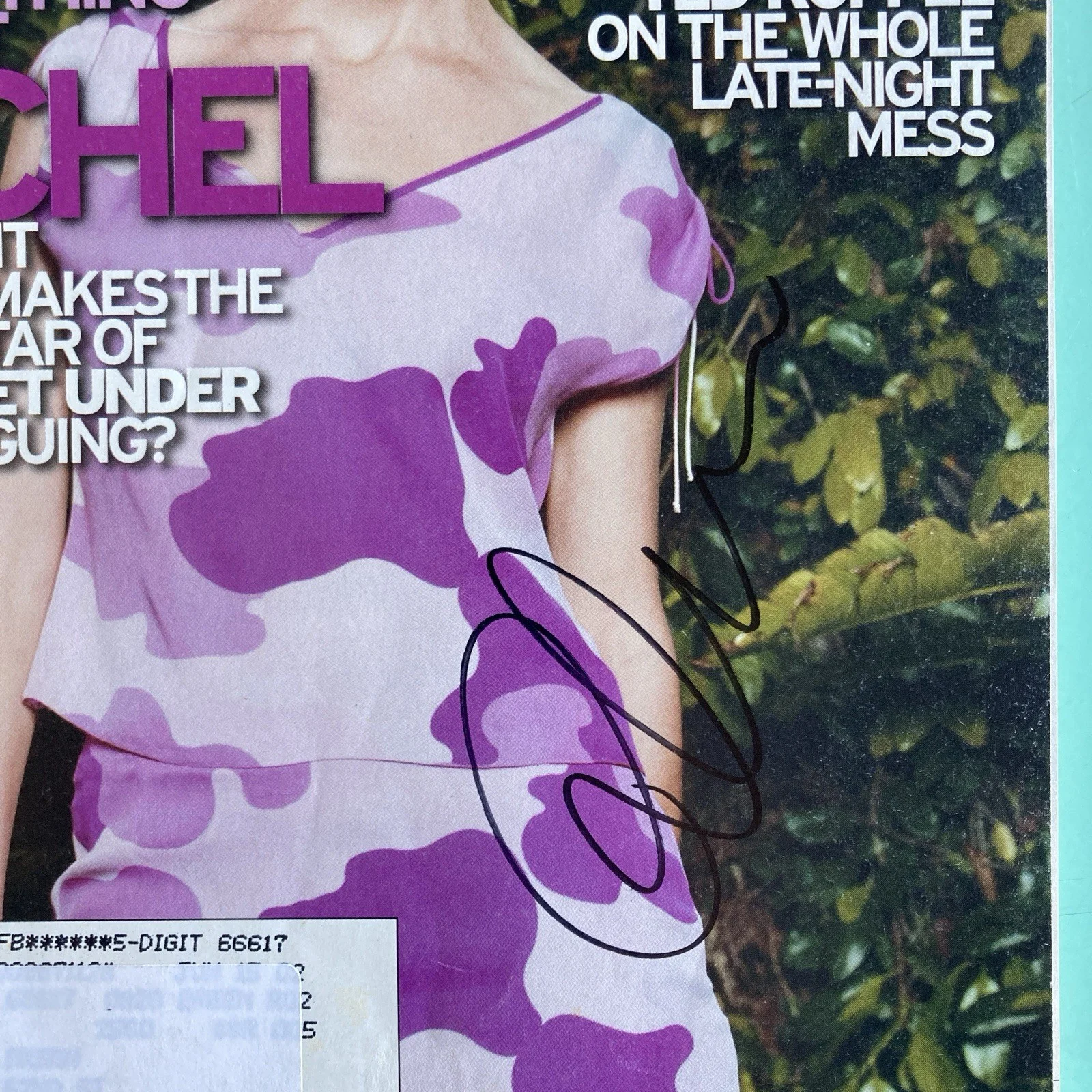 Rachel Griffiths Signed Large Size TV Guide April 20 2002 Kansas Six Feet Under, image 2