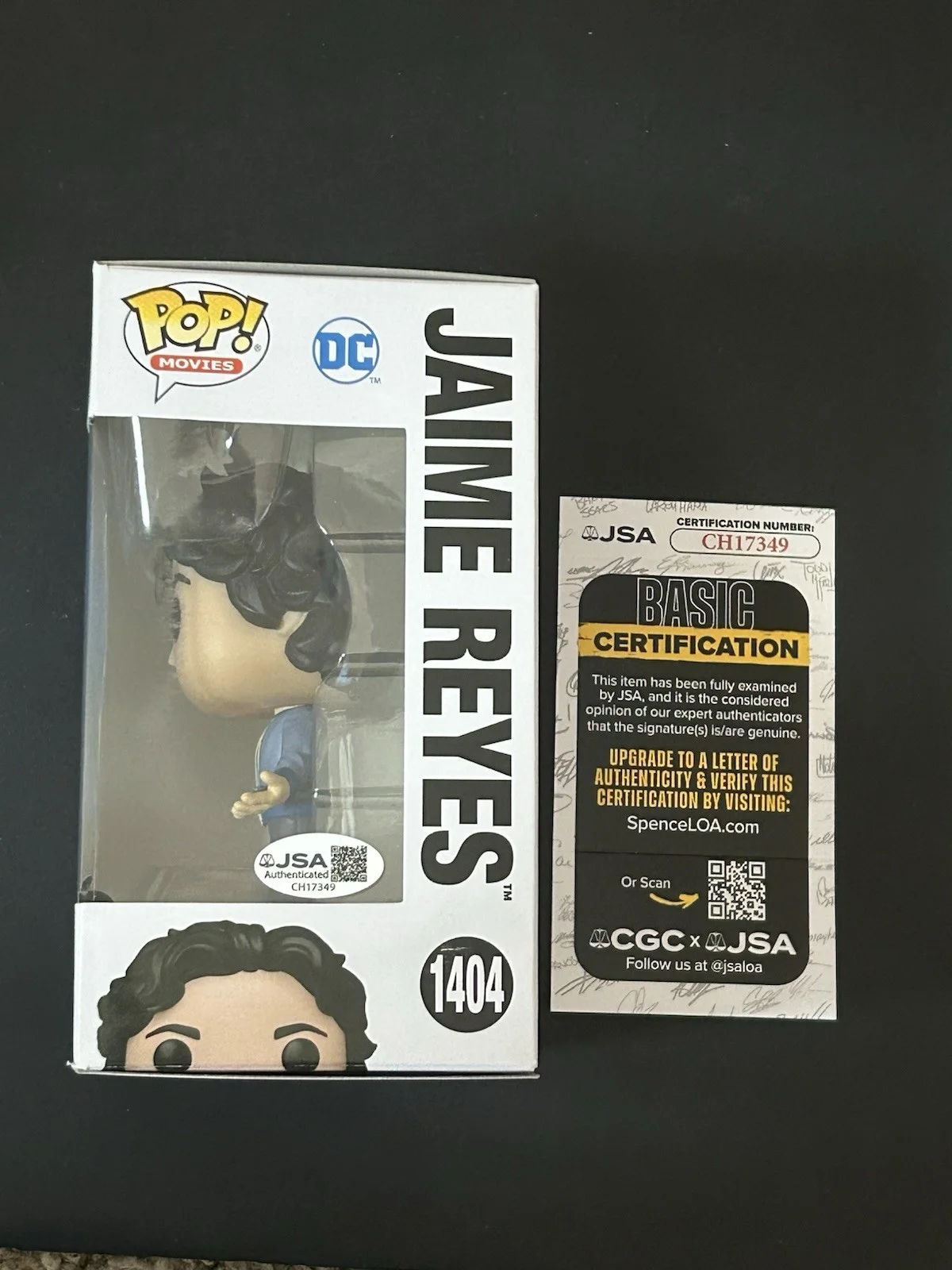 Xolo Maridueña — XOLO MARIDUENA Signed Jaime Reyes Funko Pop #1404 JSA COA Blue Beetle Autograph, изображение 2