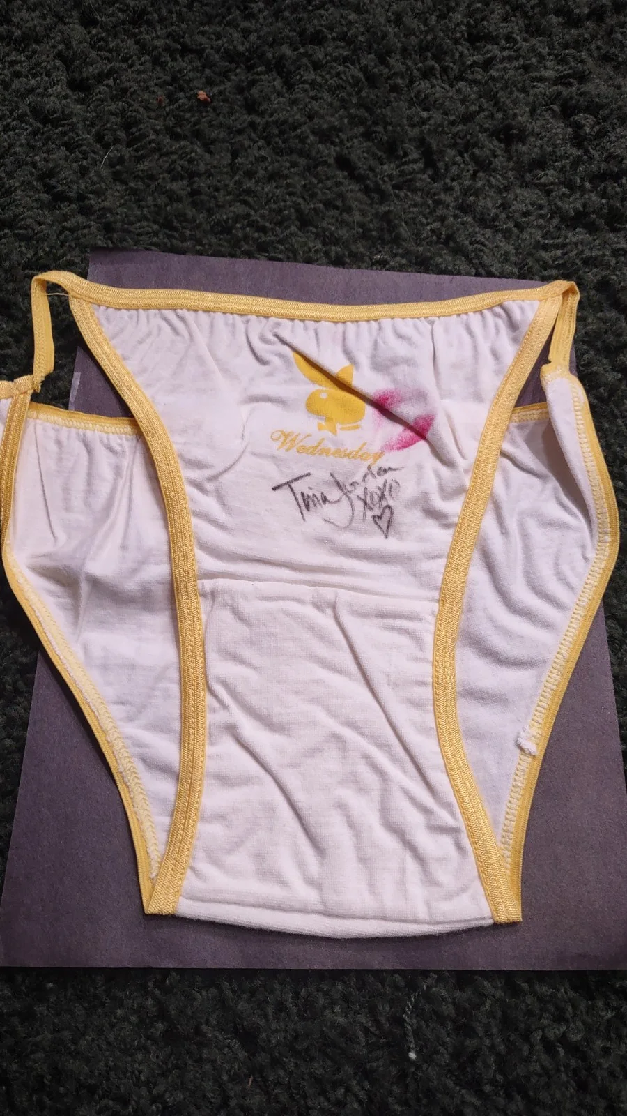 Tina Marie — Tina Marie Jordan - Autographed Scarf With A Kiss, изображение 3