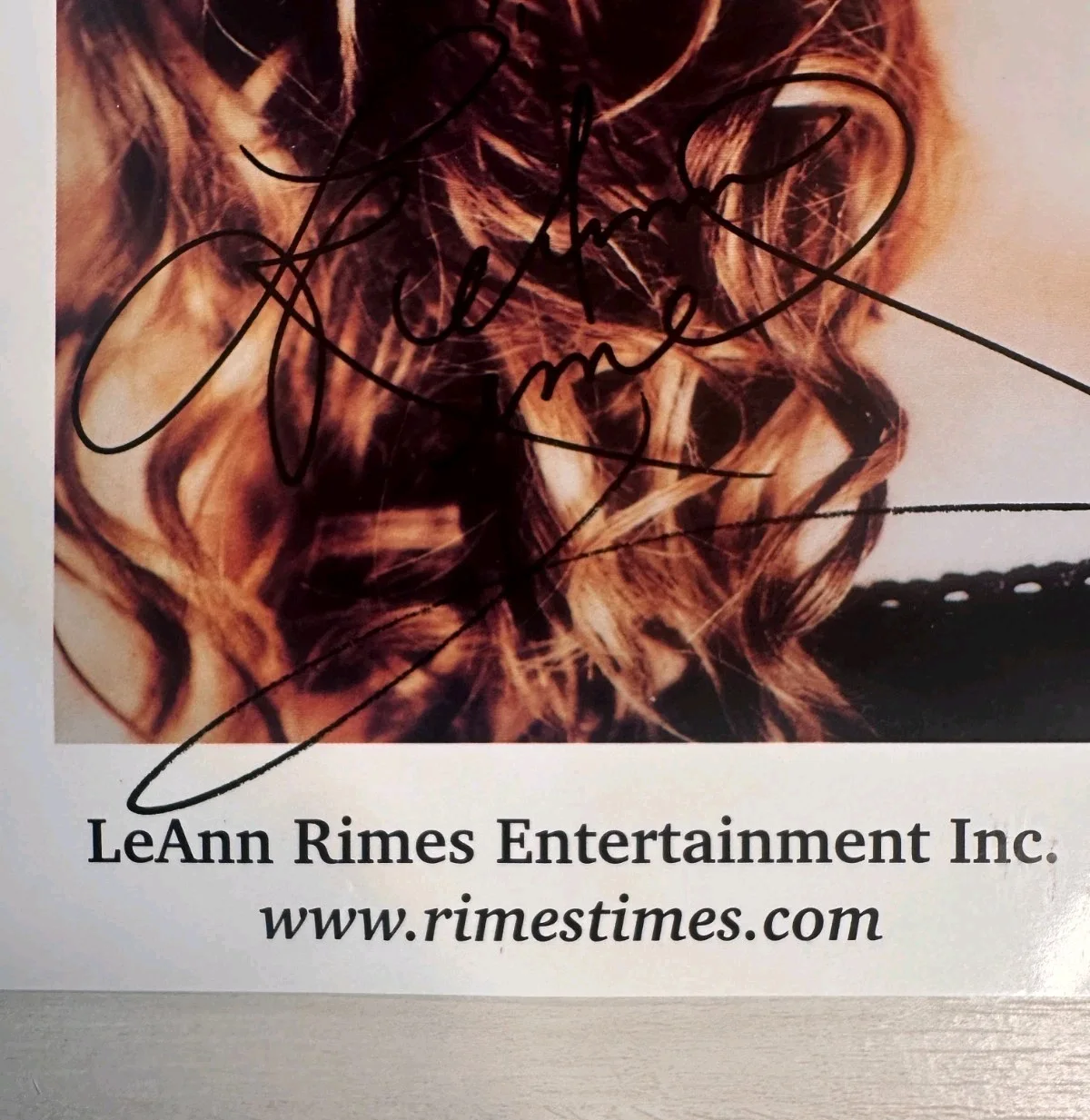 LeAnn Rimes Twisted Angel Promo Photo Printed Autograph 8x10 Collectible, изображение 3