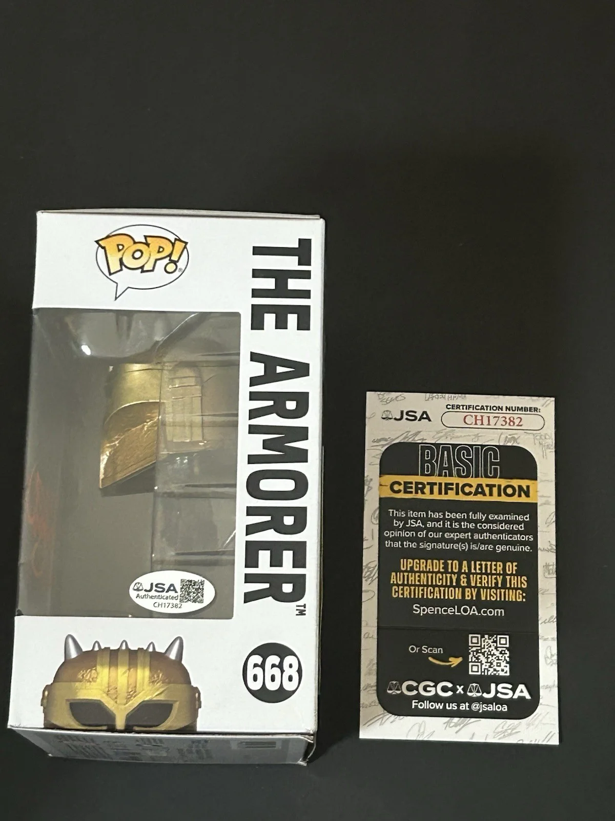 Emily Swallow Signed "Star Wars" #717 The Armorer Funko Pop JSA COA, изображение 2