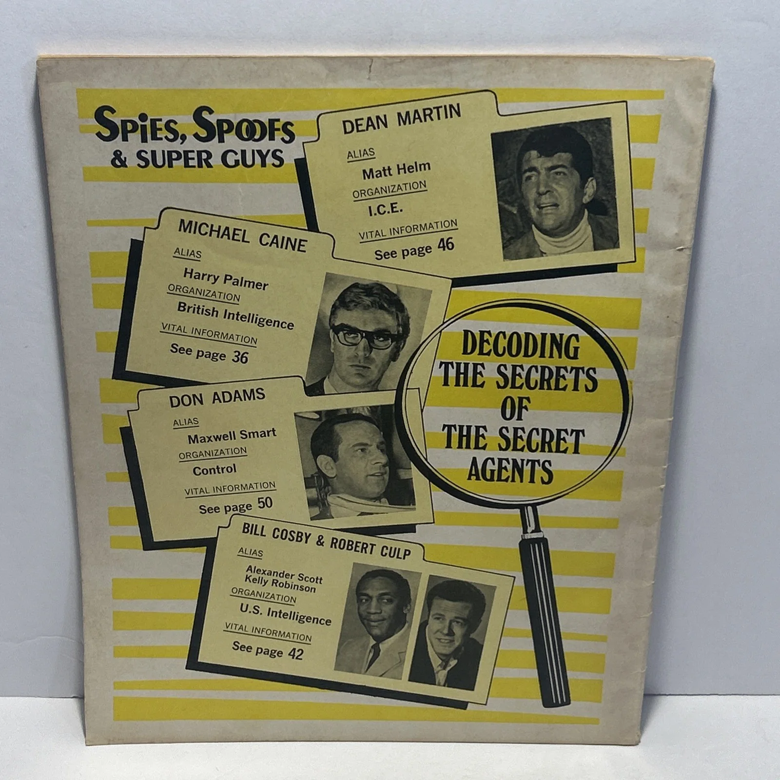 Adam West — ADAM WEST Batman Hand signed in person card; Spies, Spoofs & Super Guys Magazine, изображение 4