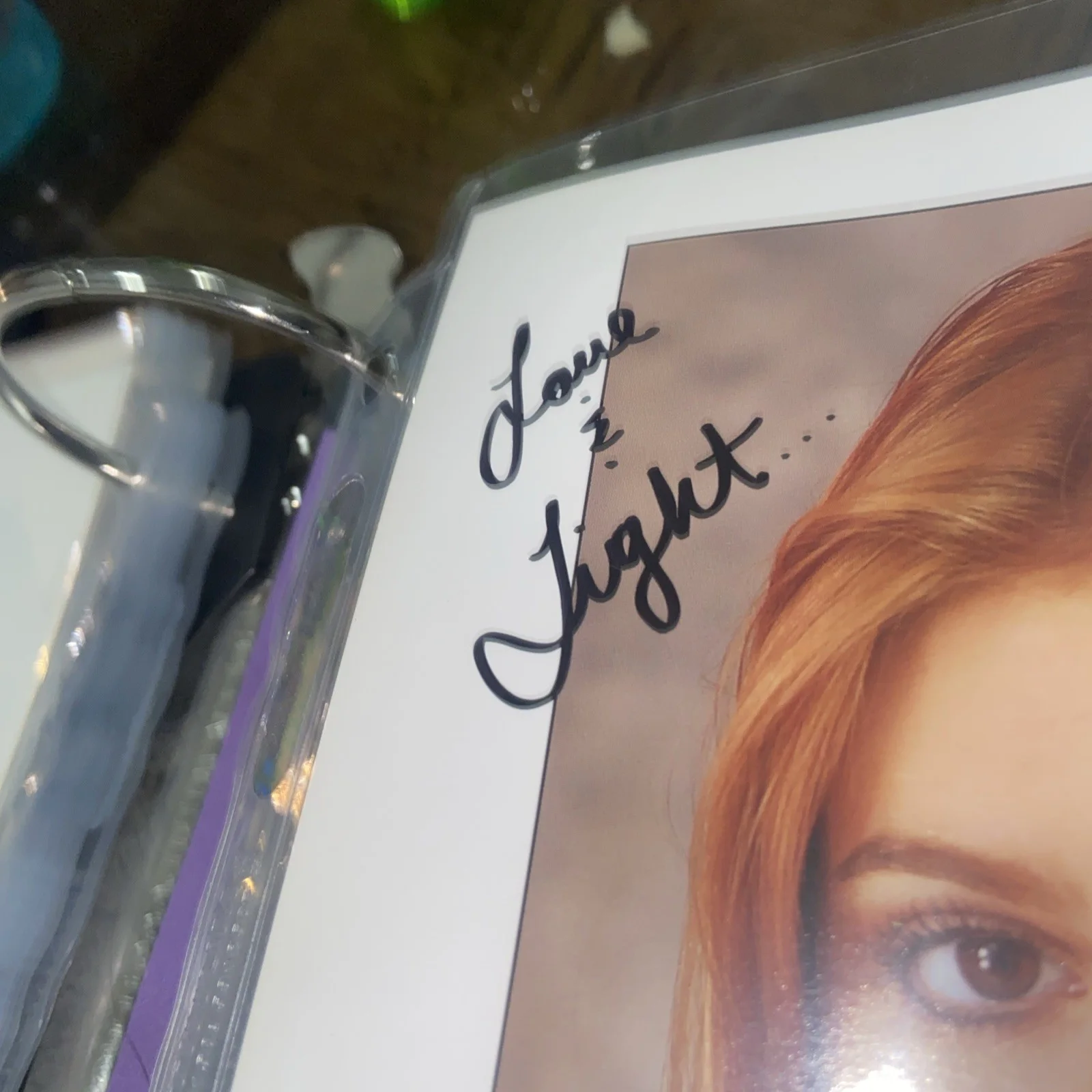 LINDSAY FELTON hand-signed BEAUTIFUL 8x10 COLOR authentic auto - Caitlin’s Way, изображение 3