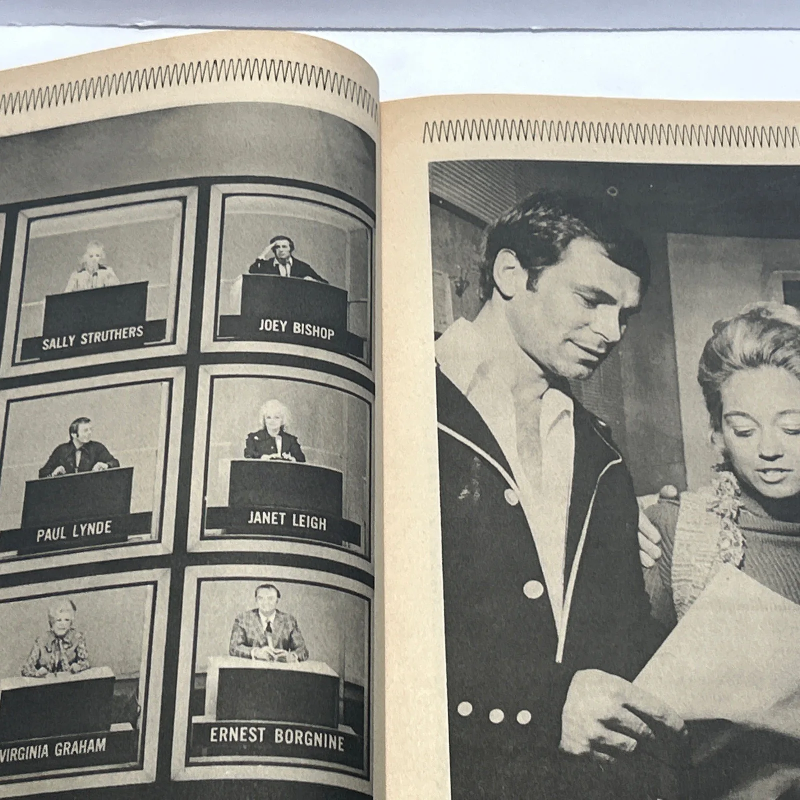 BOB BARKER Price is Right HAND SIGNED Daytime TV Games Feb. 1973 V.2 #2 Shows, image 4