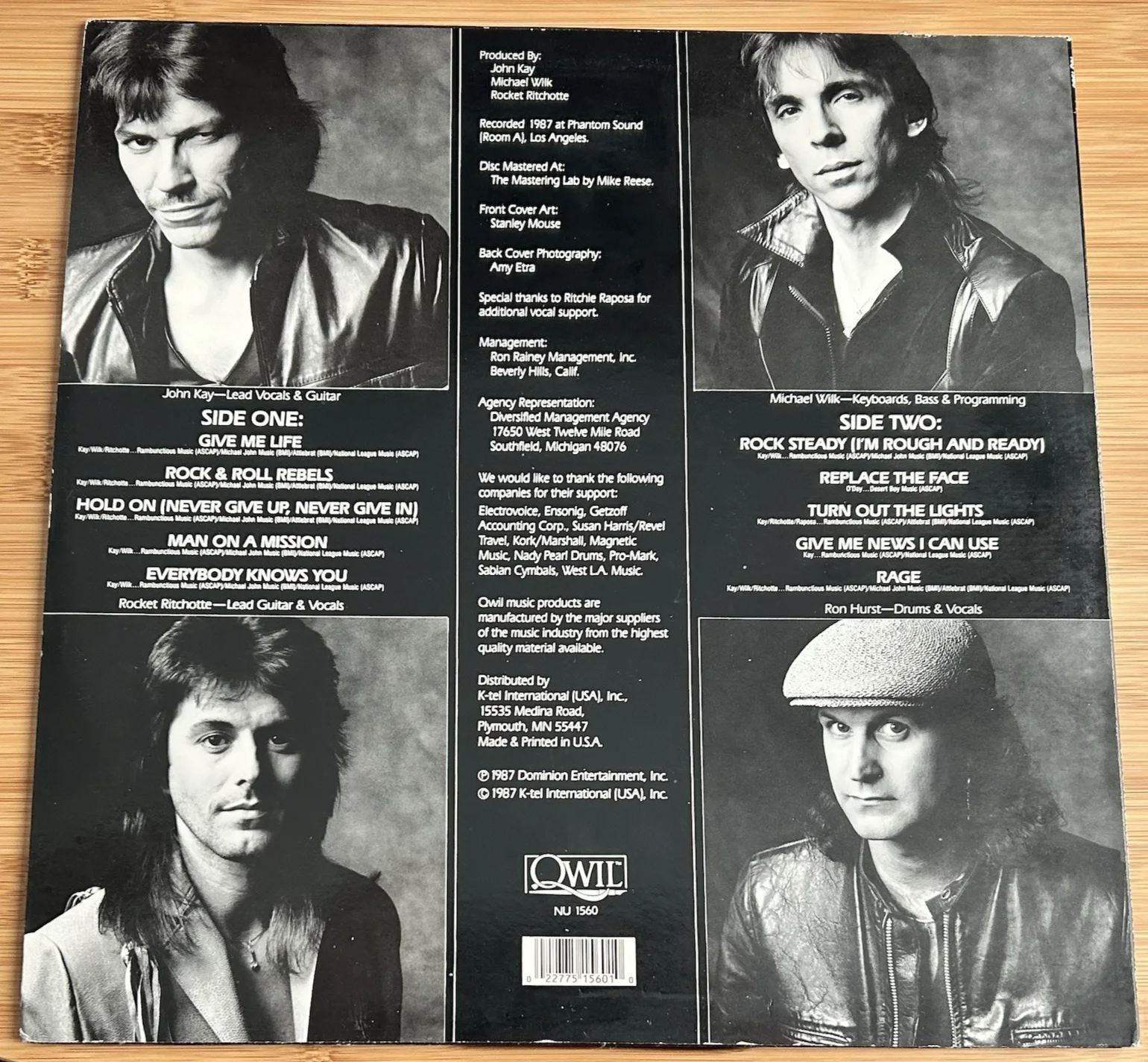 John Kay & Steppenwolf “Rock & Roll Rebels” Vinyl - Autographed - John Kay + 1, изображение 5