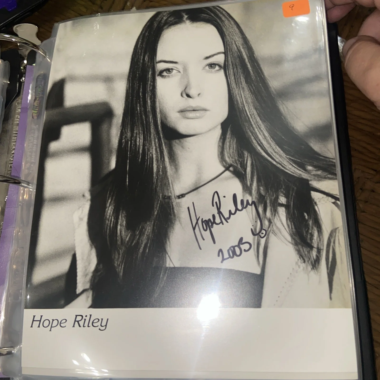Riley Reid — Hope Riley -Signed 8x10 color Photo the holiday, how I met your mother, 17 again