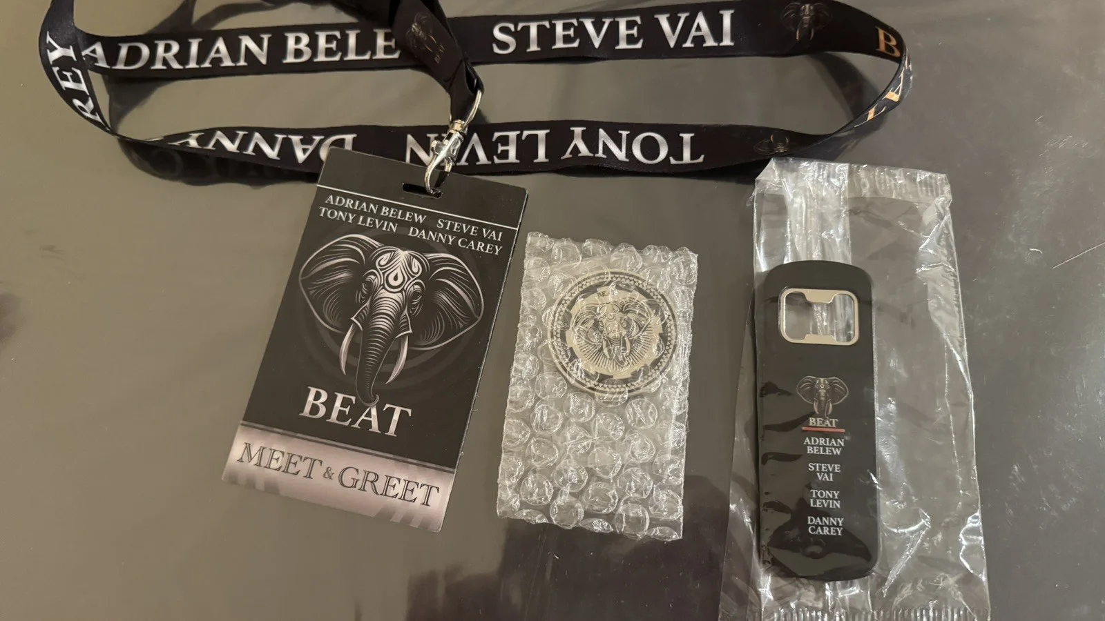 BEAT VIP Framed Poster Signed by Danny Carey/Tony Levin/Steve Vai/Adrian Belew!, изображение 3