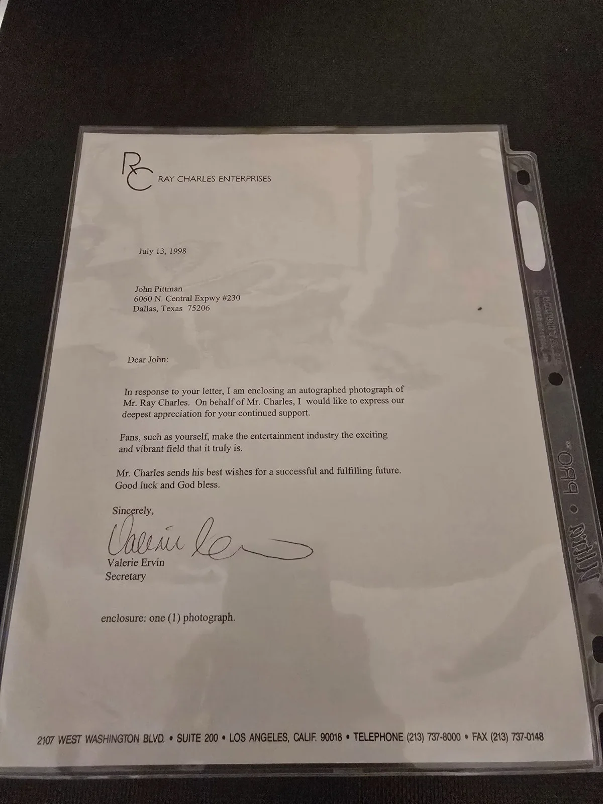 Ray Charles — Ray Charles Autograph 8x10 Photo With Letter of Authenticity From His Secretary, изображение 2