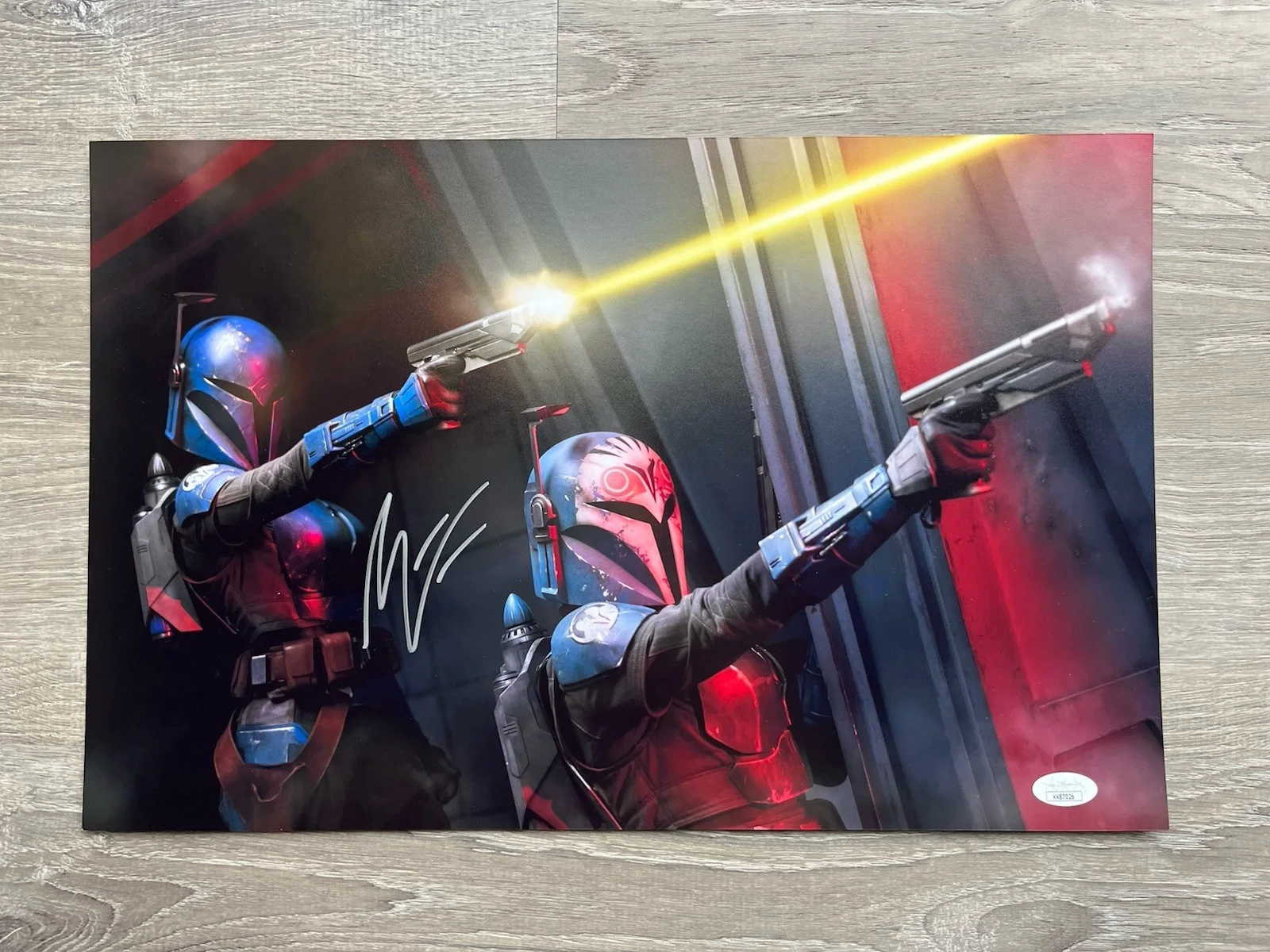 Mercedes Varnado — Mercedes Varnado Signed 11x17 Photo JSA COA Star Wars Mandalorian Sasha Banks, изображение 2